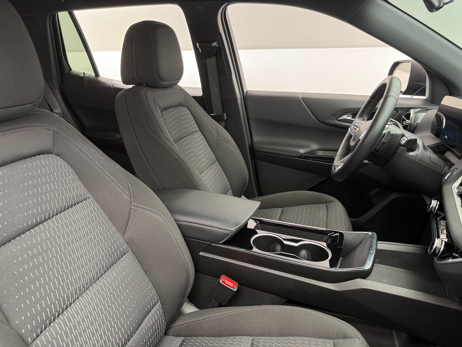 Thumbnail: 2025 Chevrolet Equinox - 2