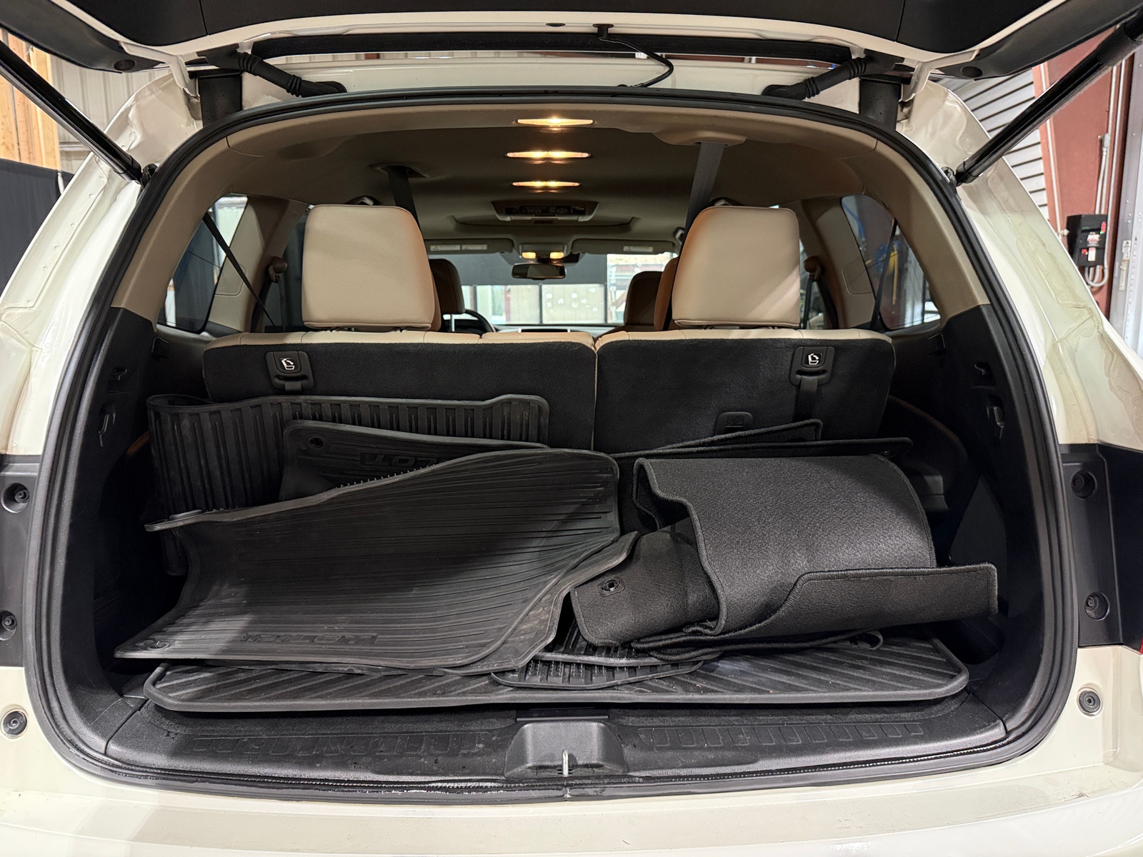 Thumbnail: 2017 Honda Pilot - 6