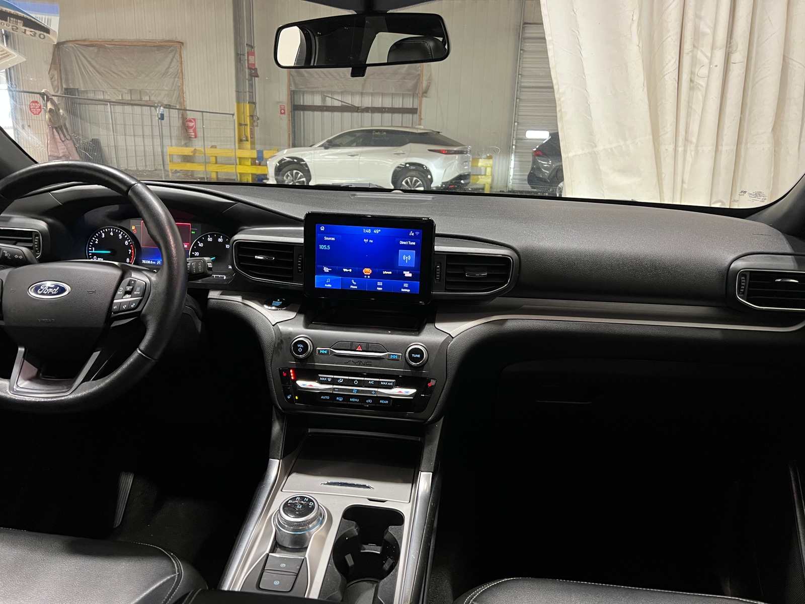 Thumbnail: 2020 Ford Explorer - 3