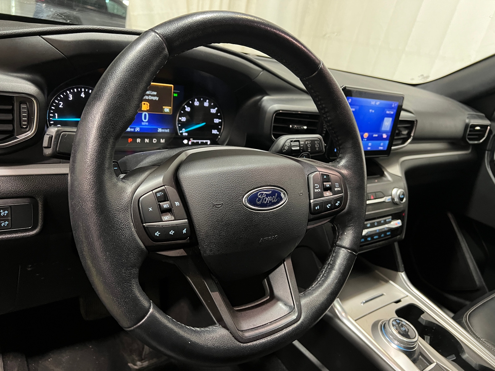 Thumbnail: 2020 Ford Explorer - 5