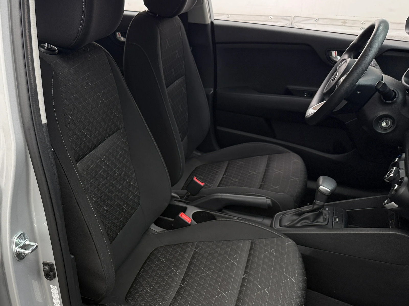 Thumbnail: 2023 Kia Rio - 2