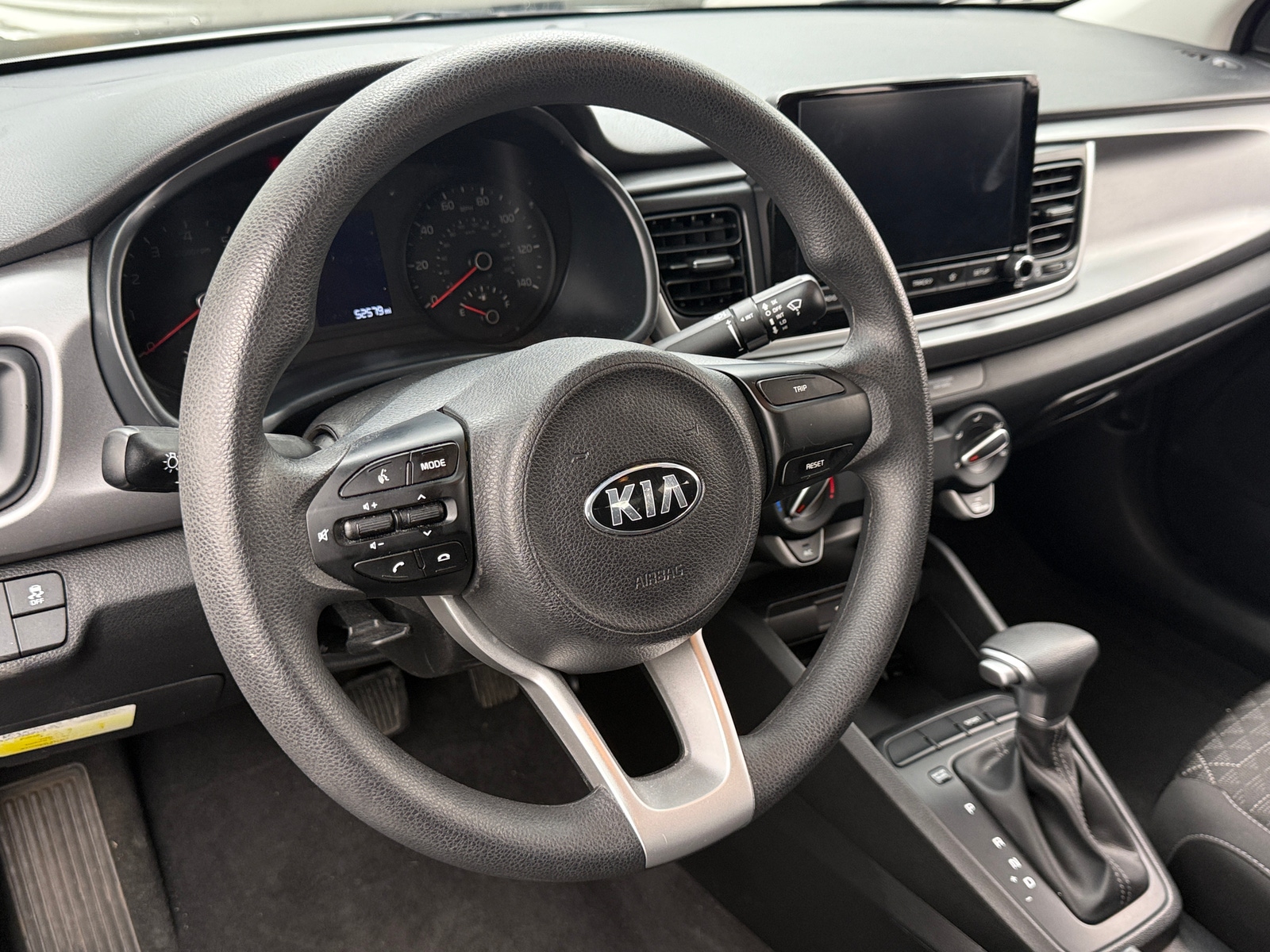 Thumbnail: 2023 Kia Rio - 5