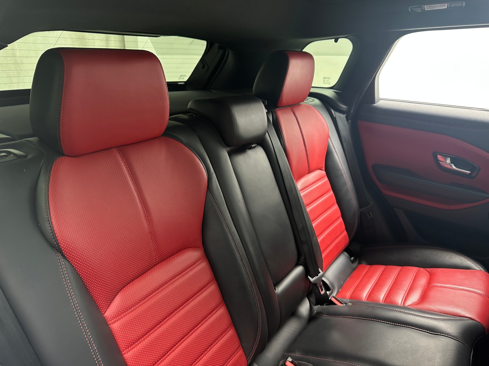 Thumbnail: 2017 Land Rover Range Rover Evoque - 5