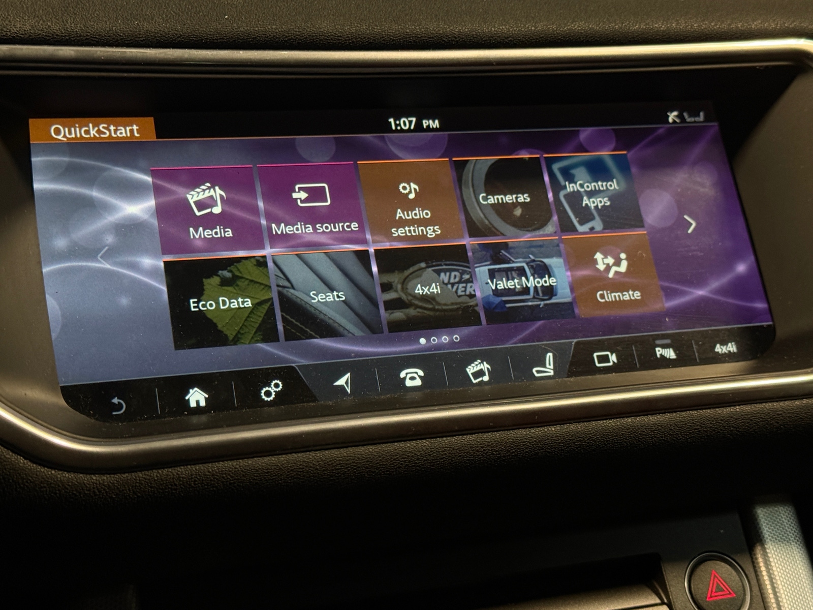 Thumbnail: 2017 Land Rover Range Rover Evoque - 3