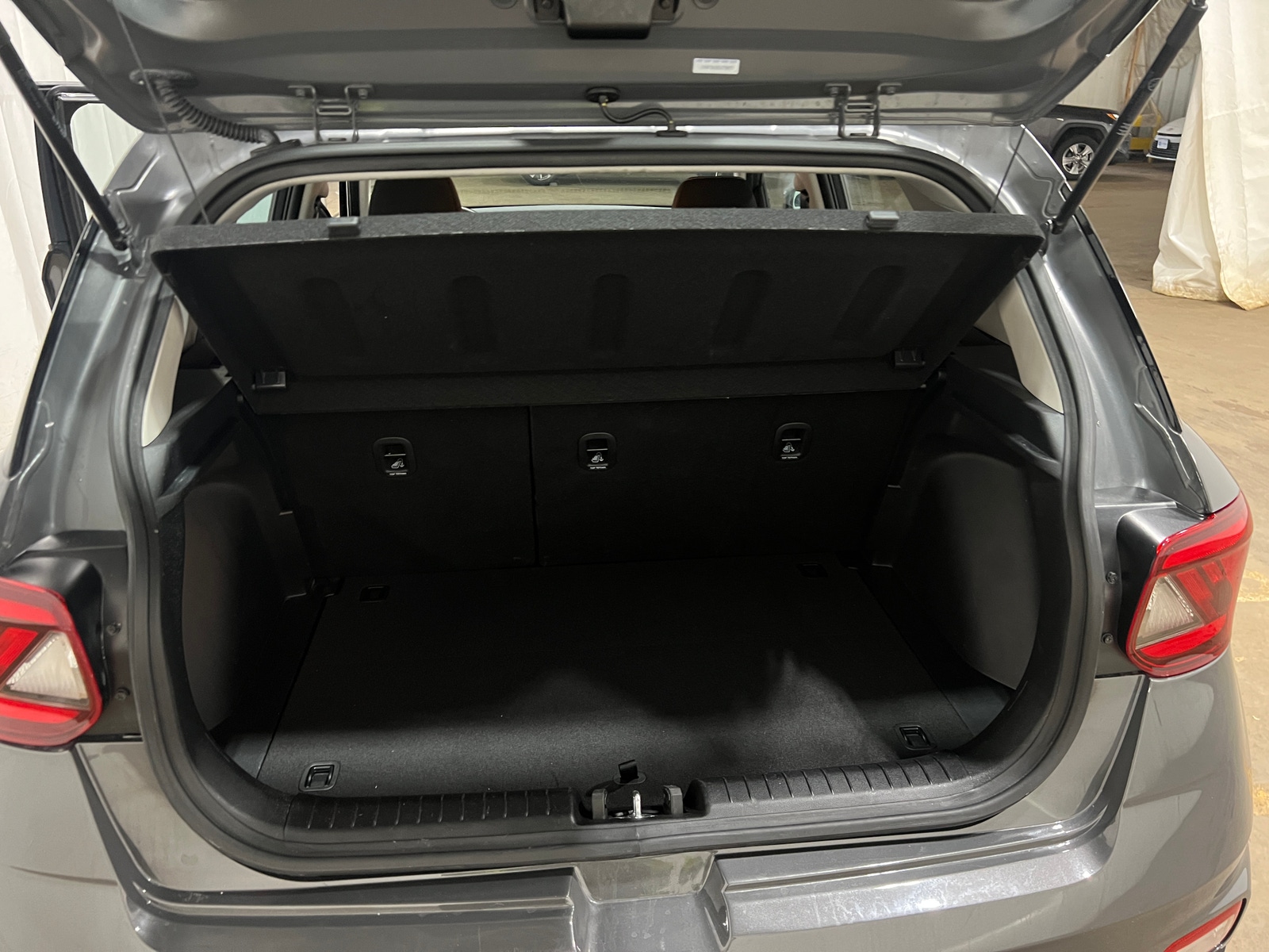 Thumbnail: 2025 Hyundai Venue - 7