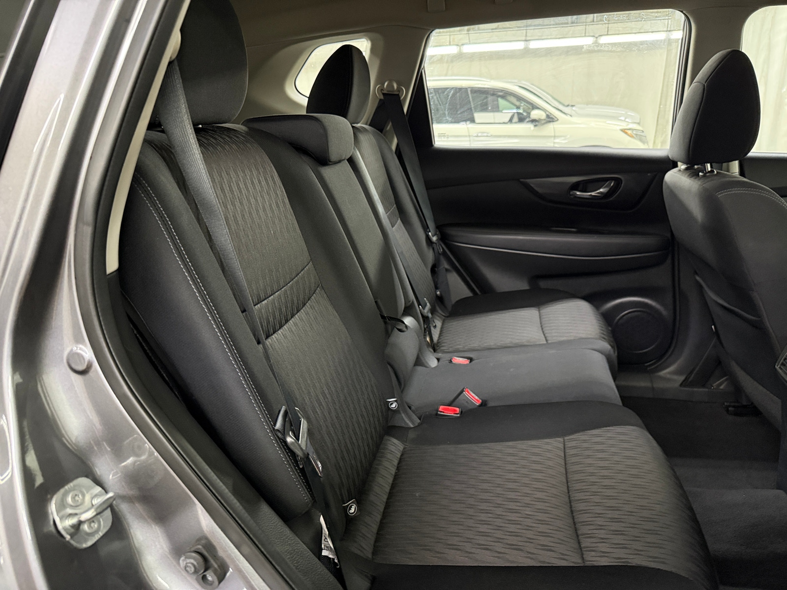 Thumbnail: 2017 Nissan Rogue - 6