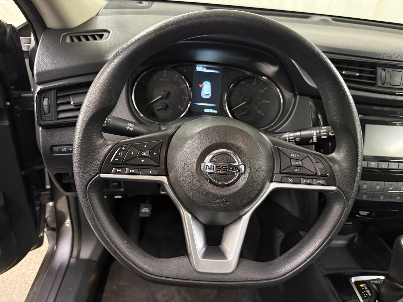 Thumbnail: 2017 Nissan Rogue - 5