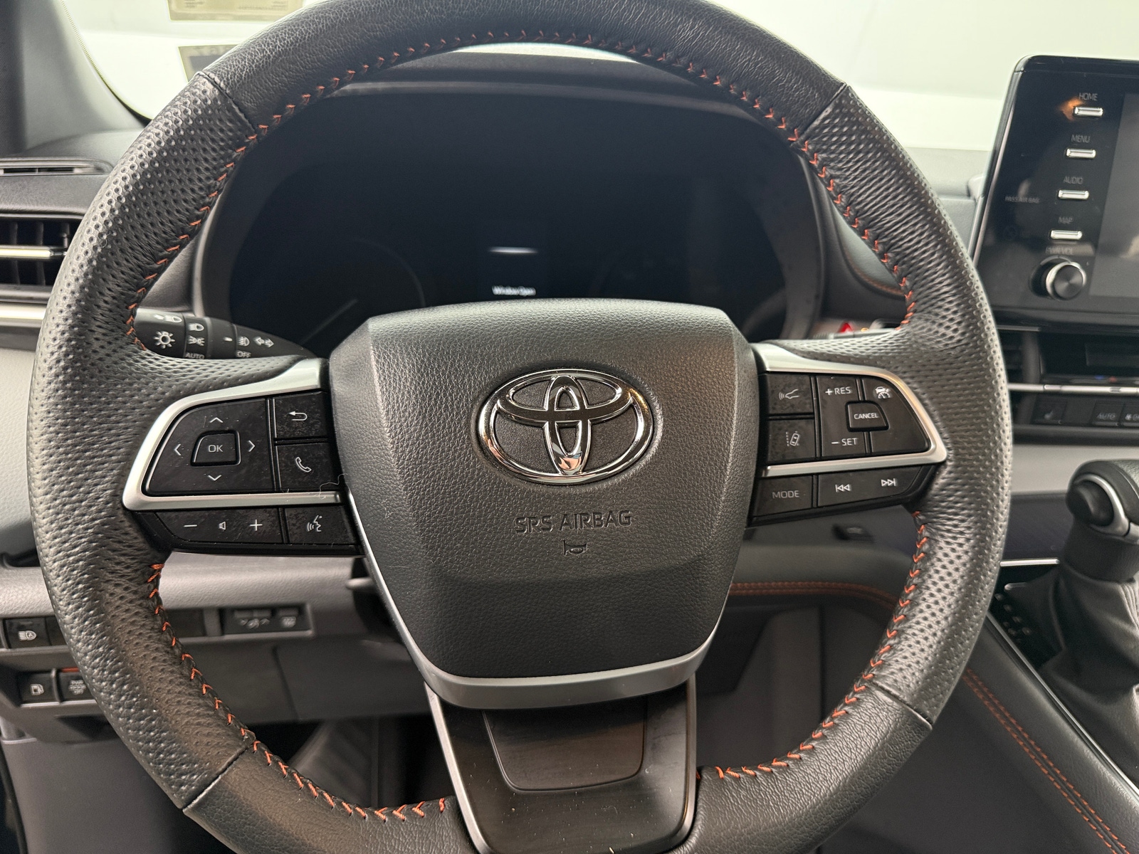 Thumbnail: 2024 Toyota Sienna - 4