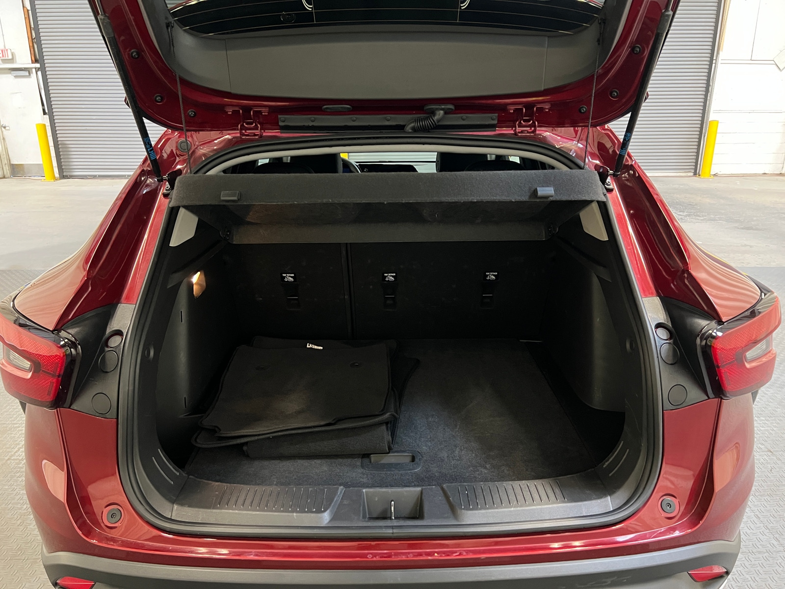 Thumbnail: 2025 Chevrolet Trax - 7