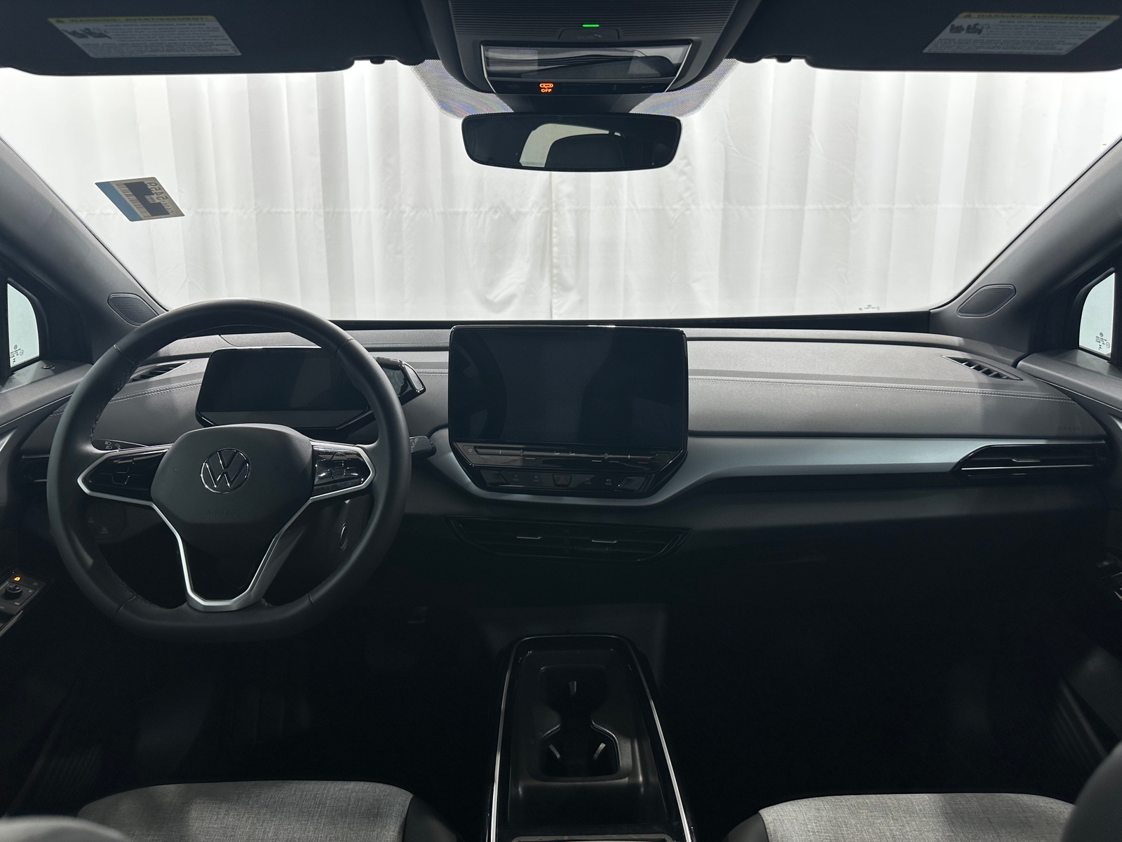 Thumbnail: 2023 Volkswagen ID.4 - 3