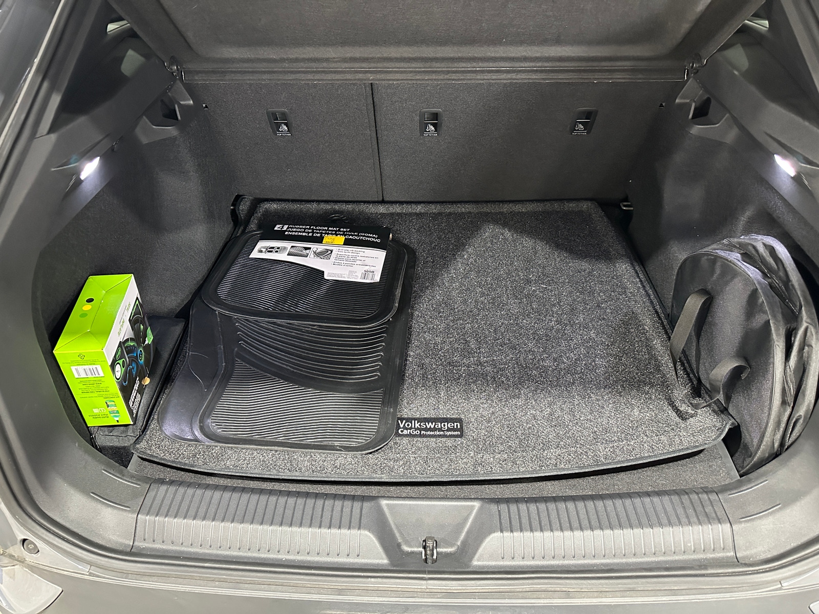 Thumbnail: 2023 Volkswagen ID.4 - 7