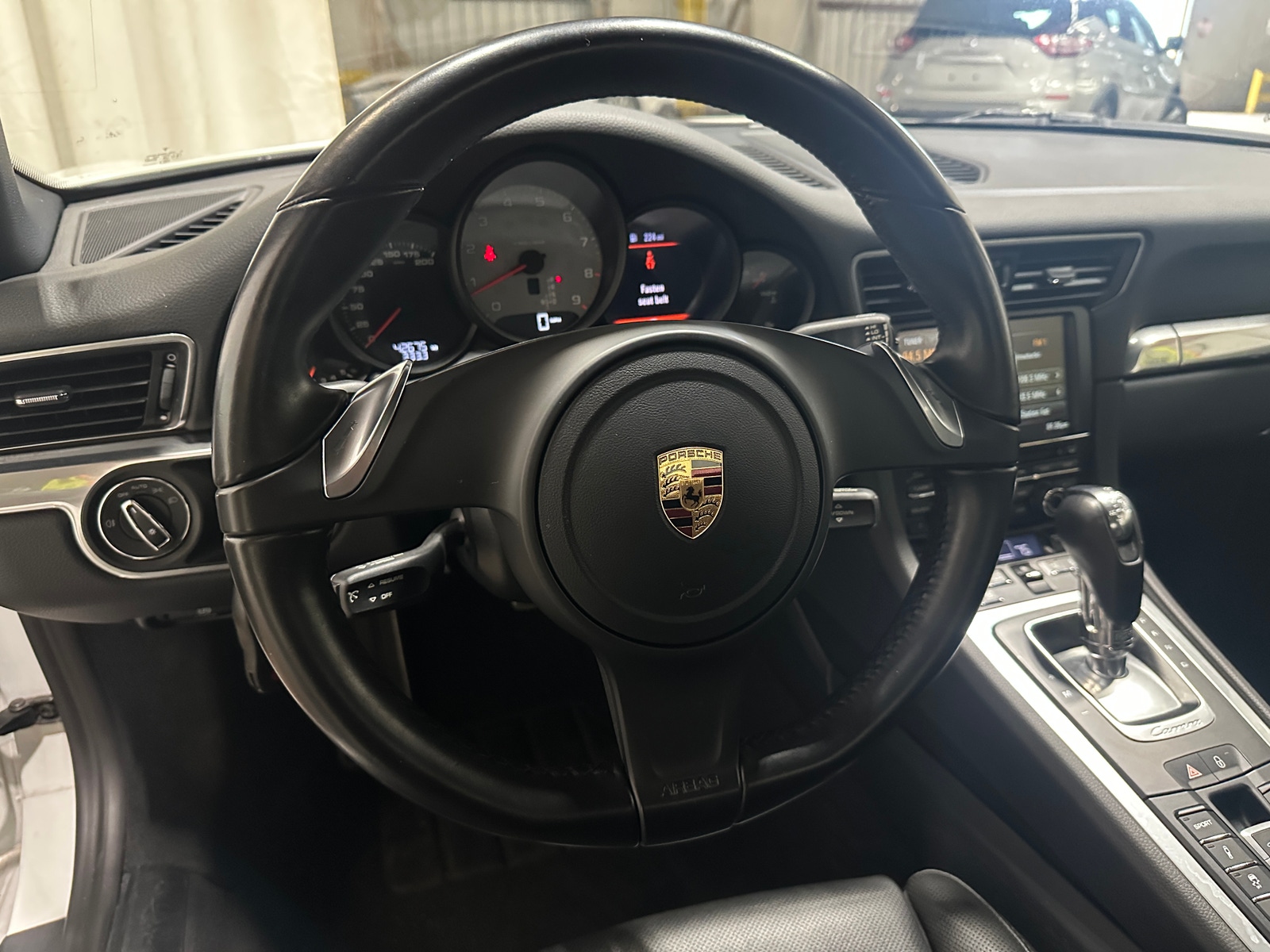 Thumbnail: 2016 Porsche 911 - 4