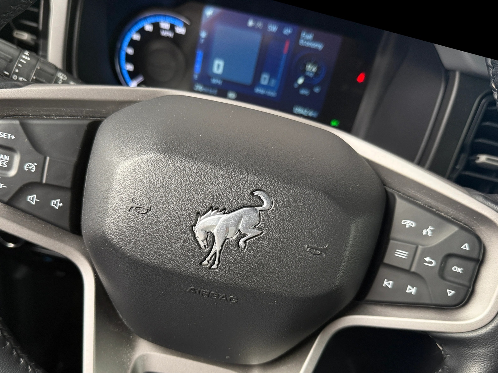 Thumbnail: 2023 Ford Bronco - 4