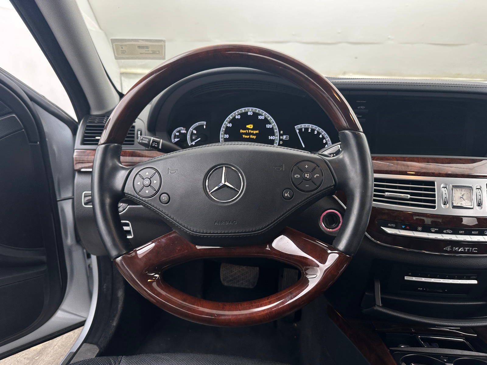 Thumbnail: 2012 Mercedes-Benz S-Class - 4