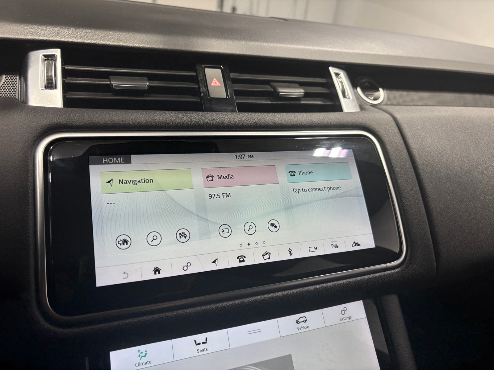 Thumbnail: 2019 Land Rover Range Rover Sport - 3