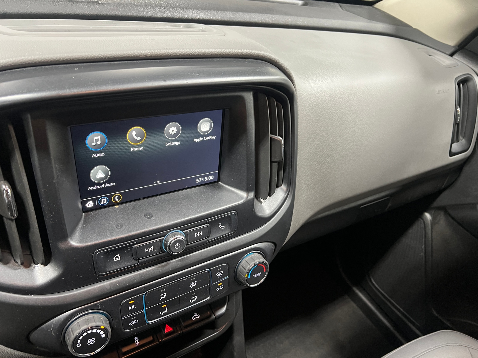 Thumbnail: 2019 Chevrolet Colorado - 4