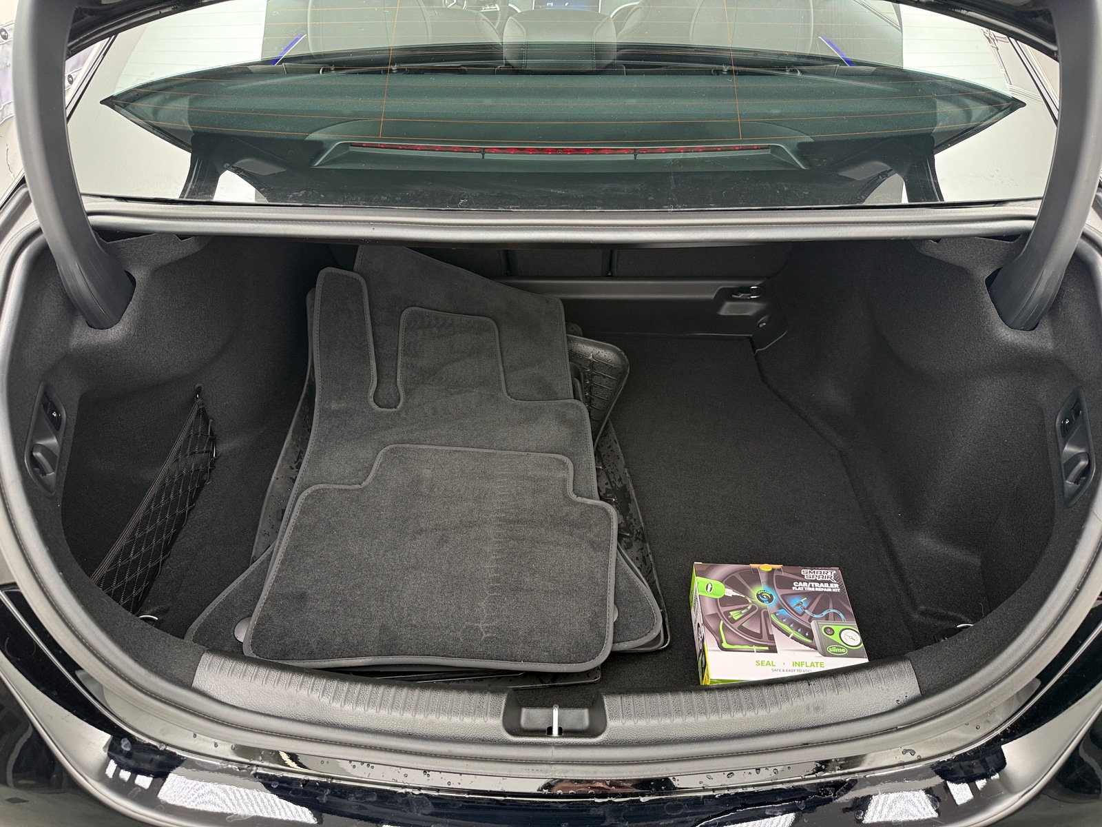 Thumbnail: 2023 Mercedes-Benz C-Class - 6