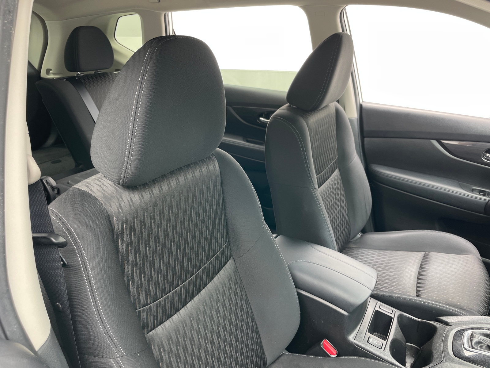 Thumbnail: 2017 Nissan Rogue - 2