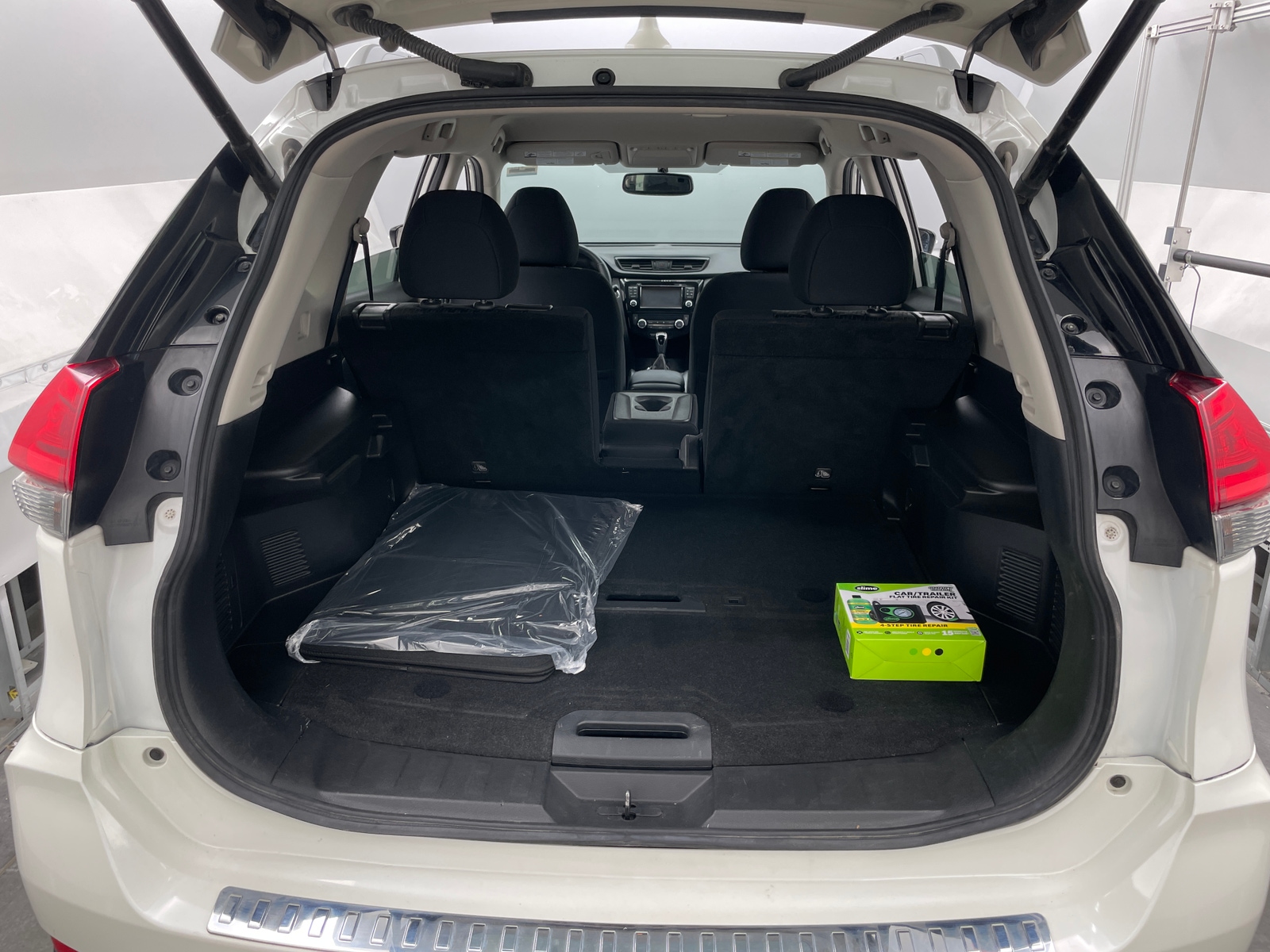 Thumbnail: 2017 Nissan Rogue - 7