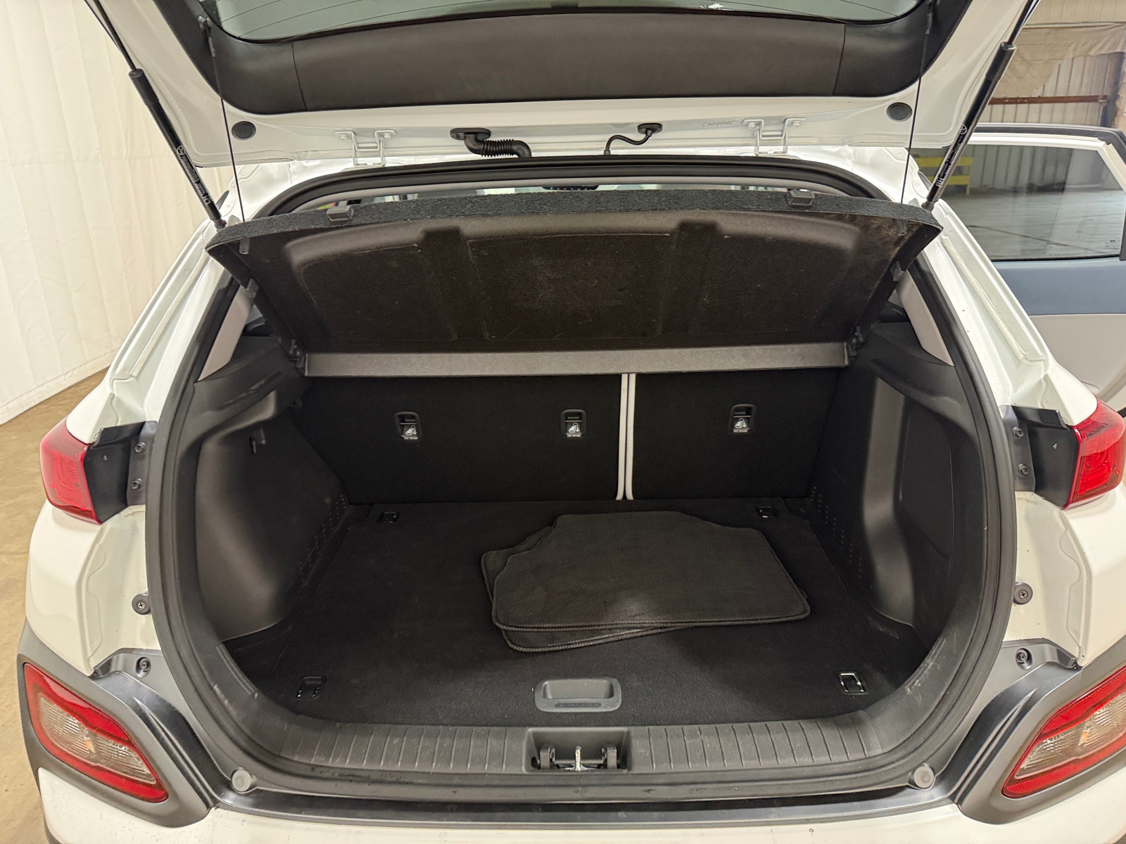 Thumbnail: 2021 Hyundai Kona - 6