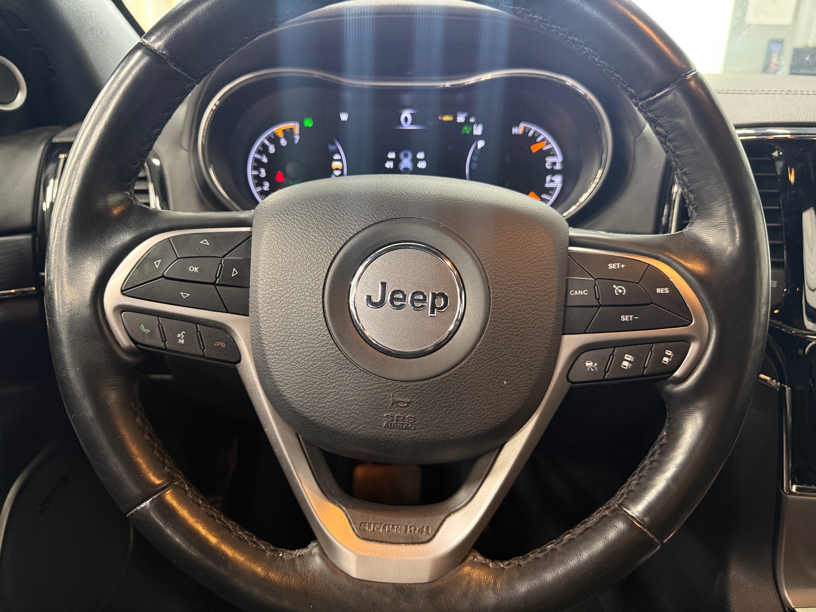 Thumbnail: 2020 Jeep Grand Cherokee - 4