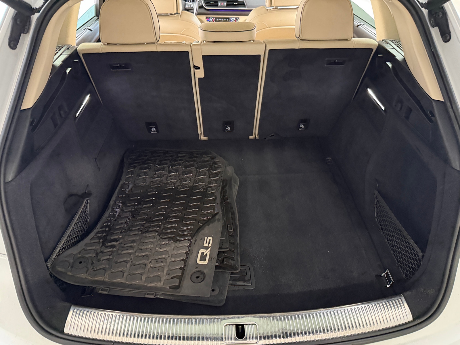 Thumbnail: 2021 Audi Q5 - 6