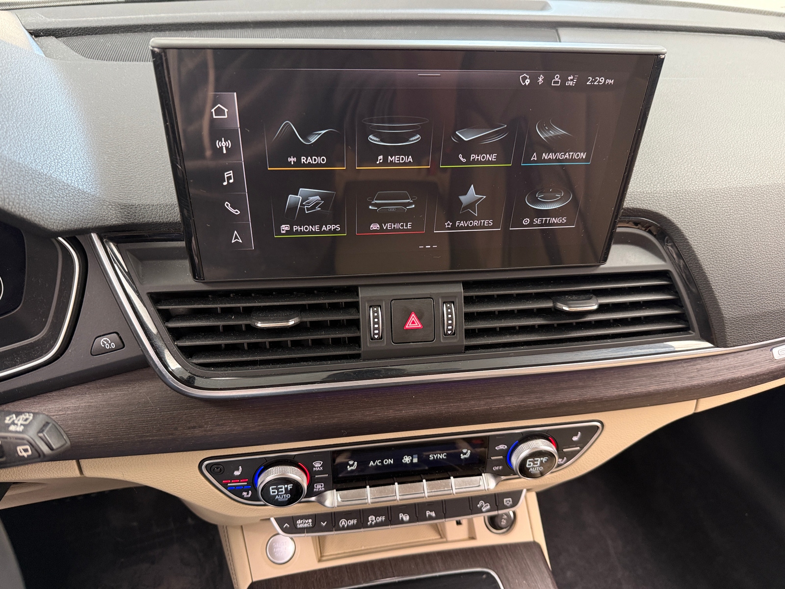 Thumbnail: 2021 Audi Q5 - 3