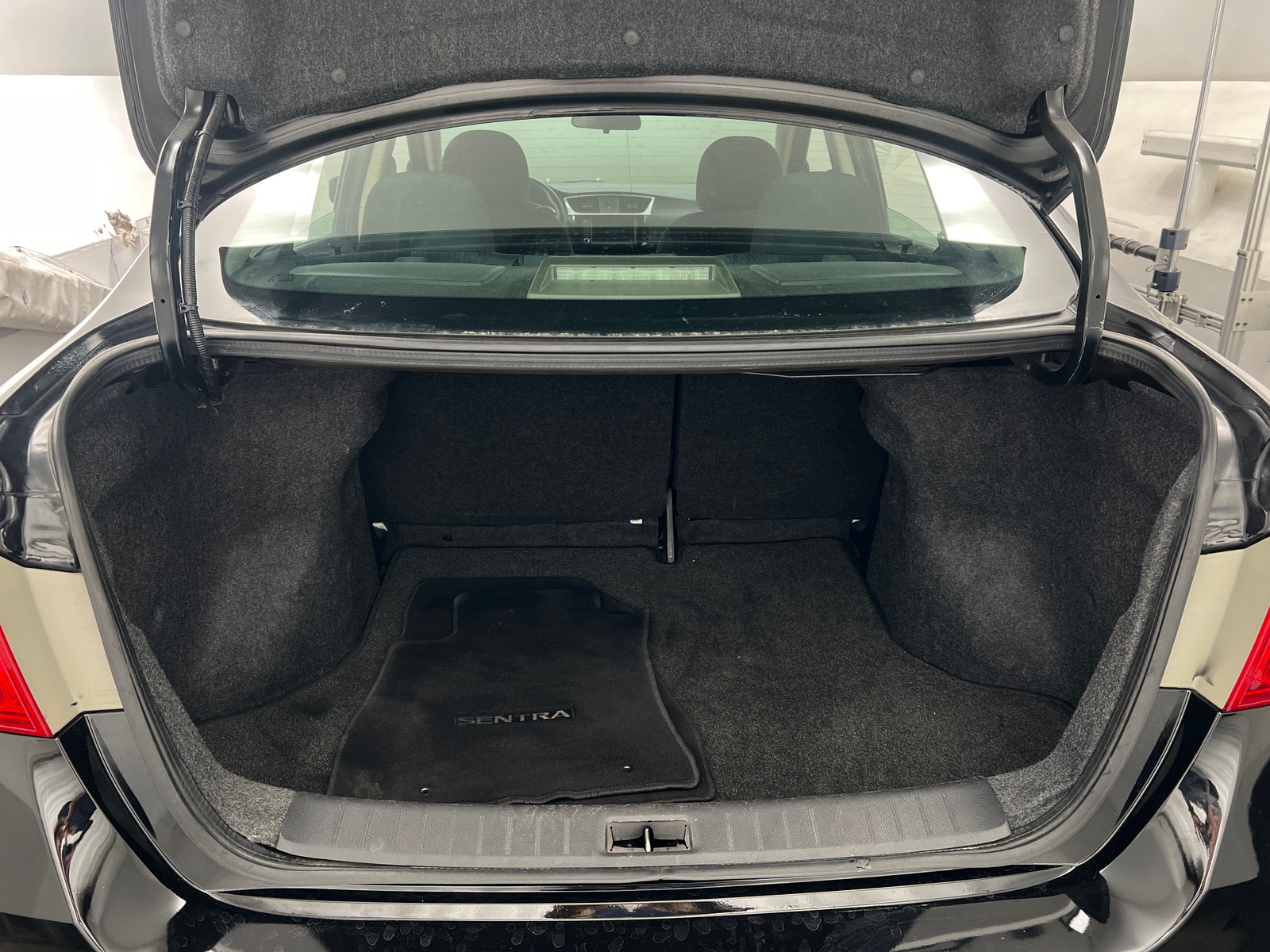 Thumbnail: 2019 Nissan Sentra - 7