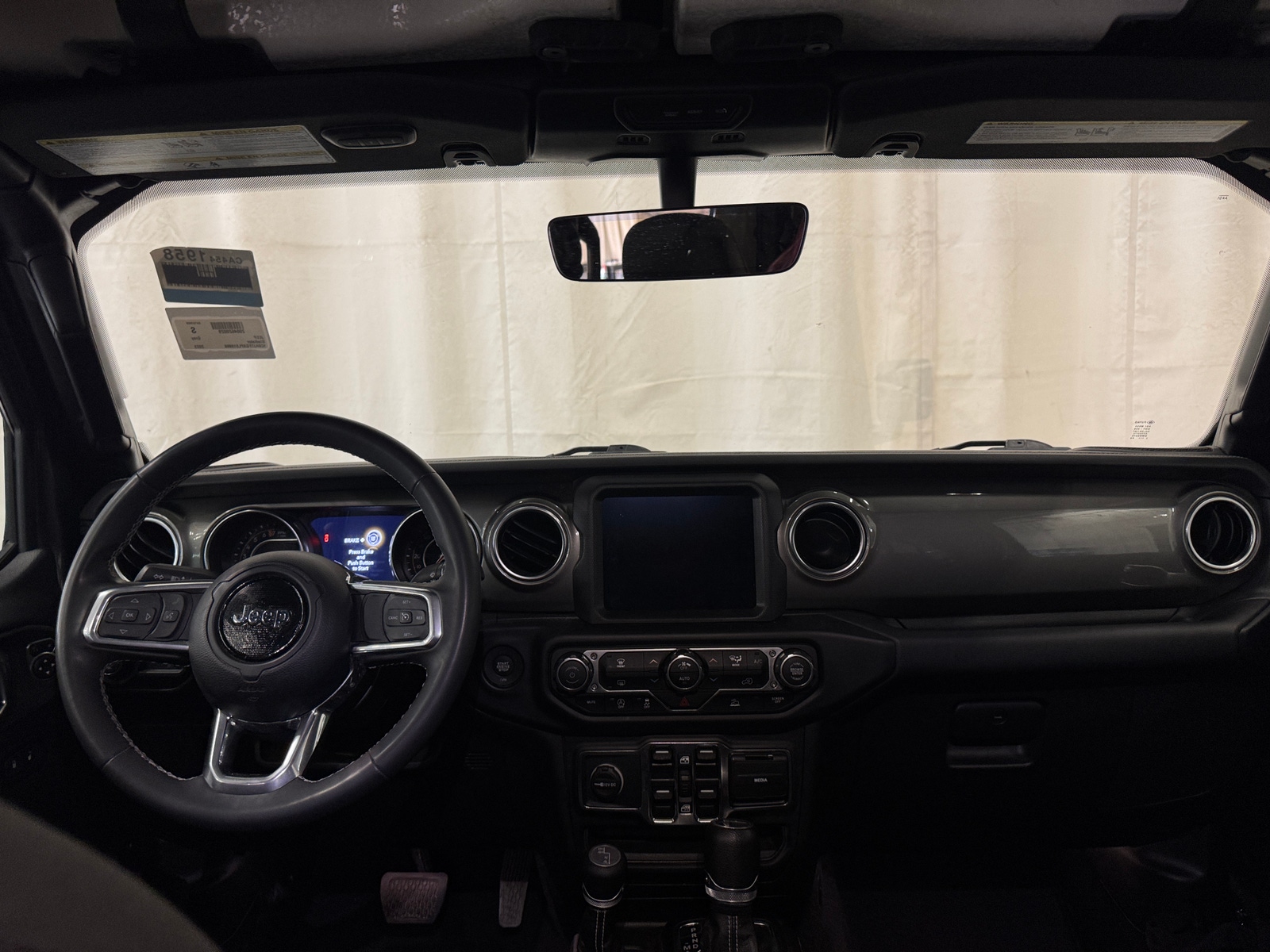 Thumbnail: 2023 Jeep Gladiator - 3