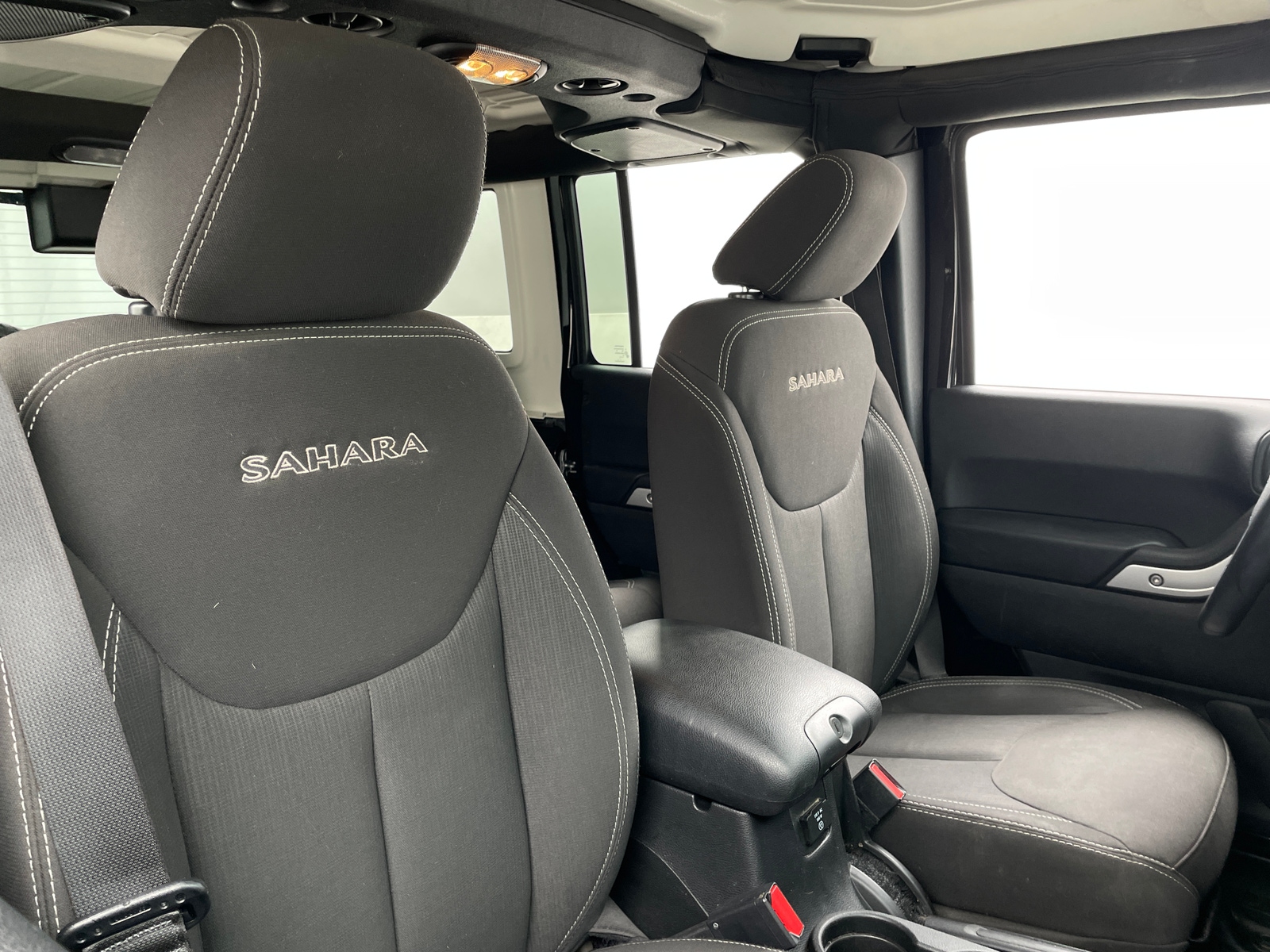 Thumbnail: 2017 Jeep Wrangler - 2