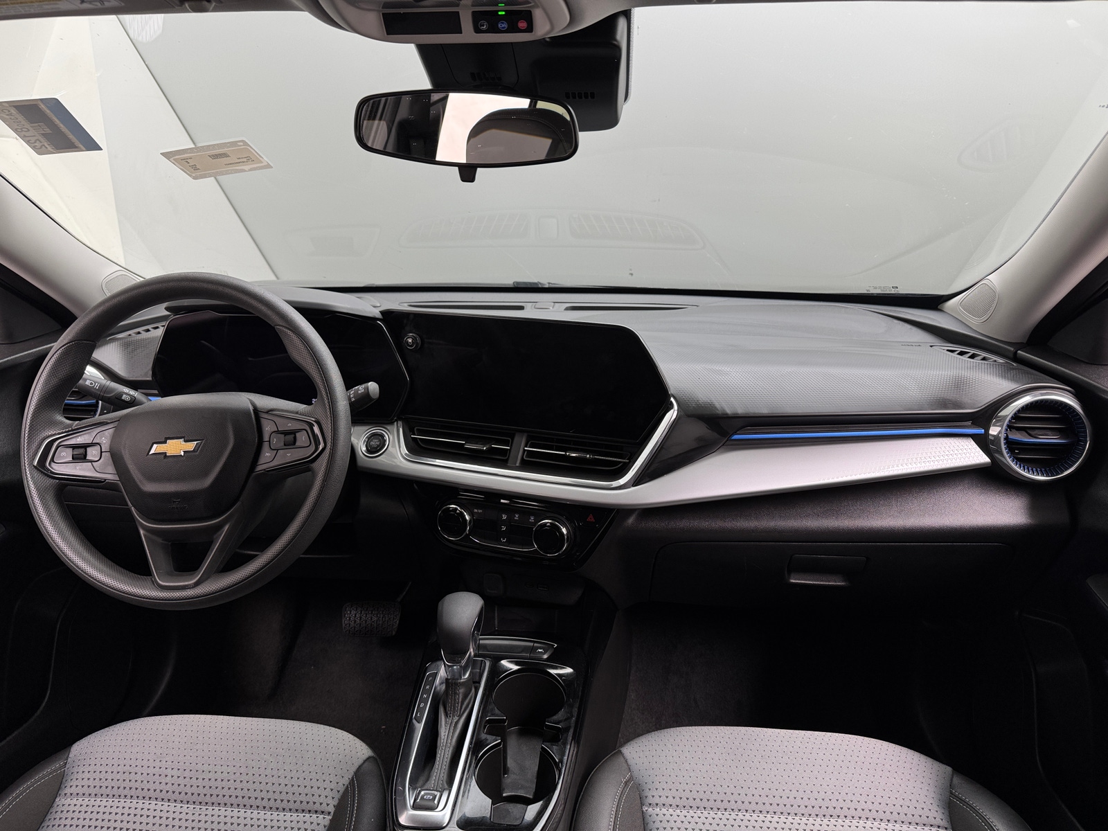 Thumbnail: 2025 Chevrolet Trax - 3