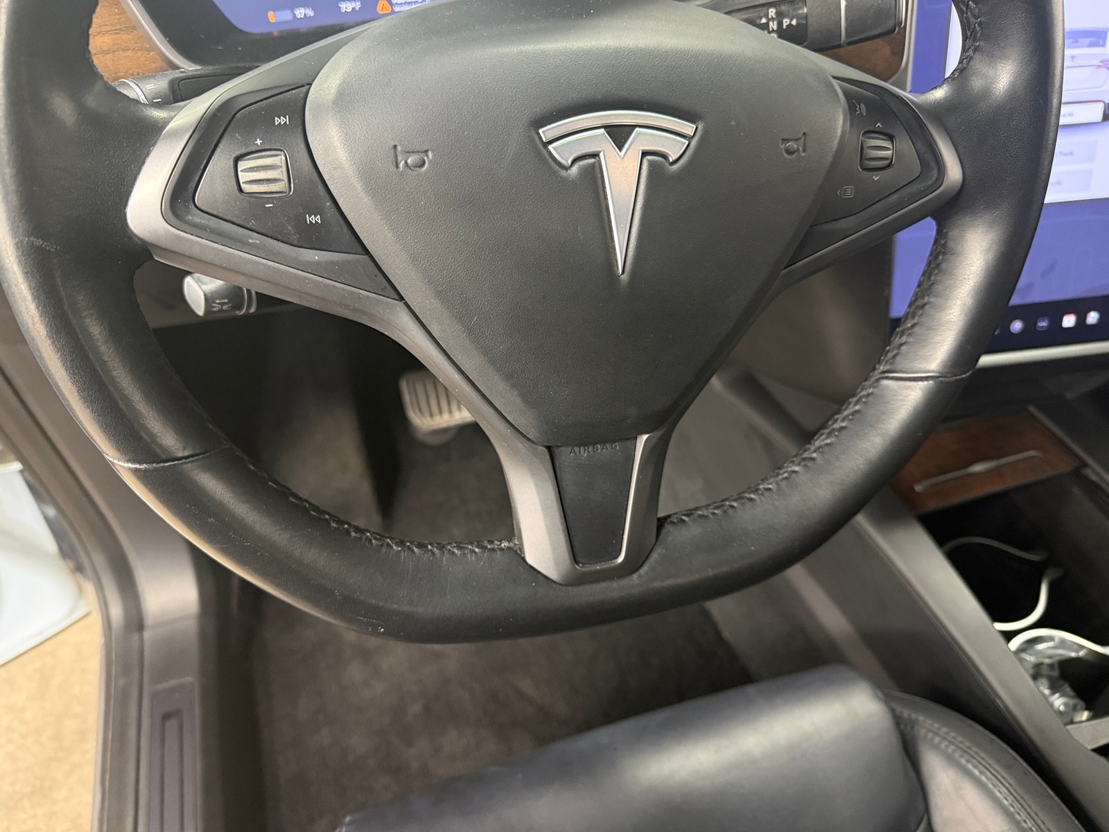 Thumbnail: 2020 Tesla Model X - 4