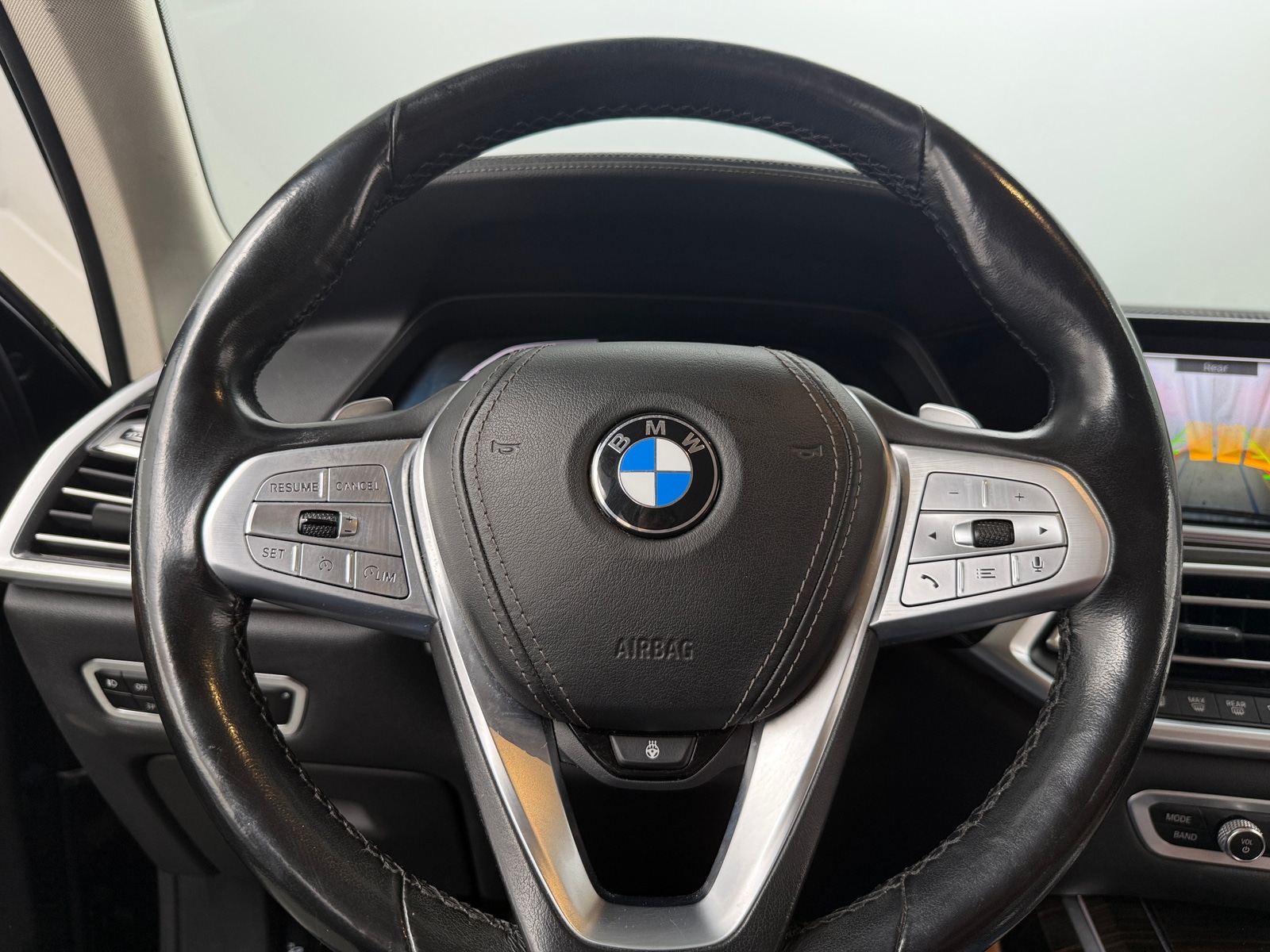 Thumbnail: 2019 BMW X7 - 4