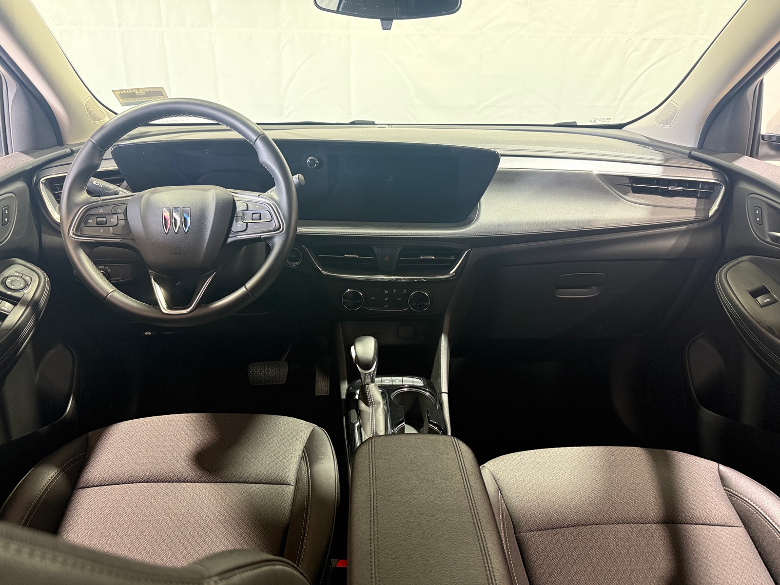 Thumbnail: 2025 Buick Encore GX - 2