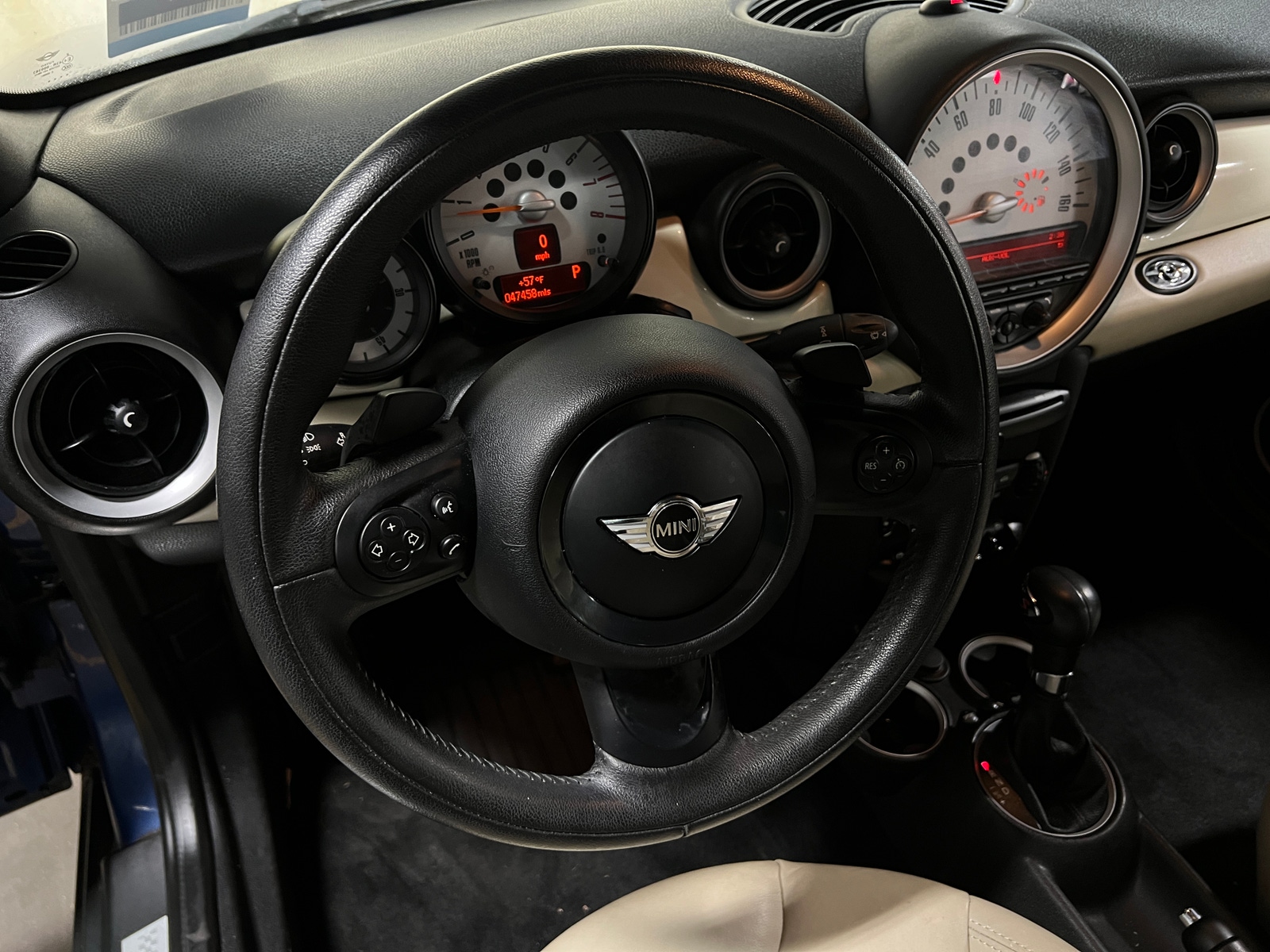 Thumbnail: 2013 MINI Cooper Convertible - 4
