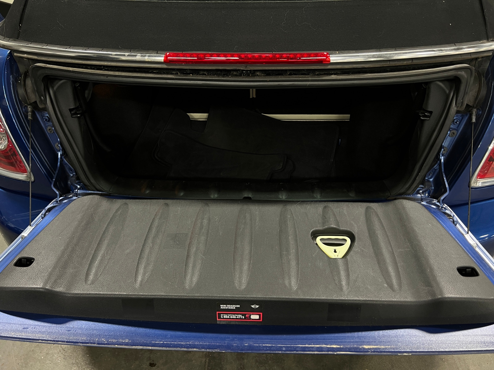 Thumbnail: 2013 MINI Cooper Convertible - 6