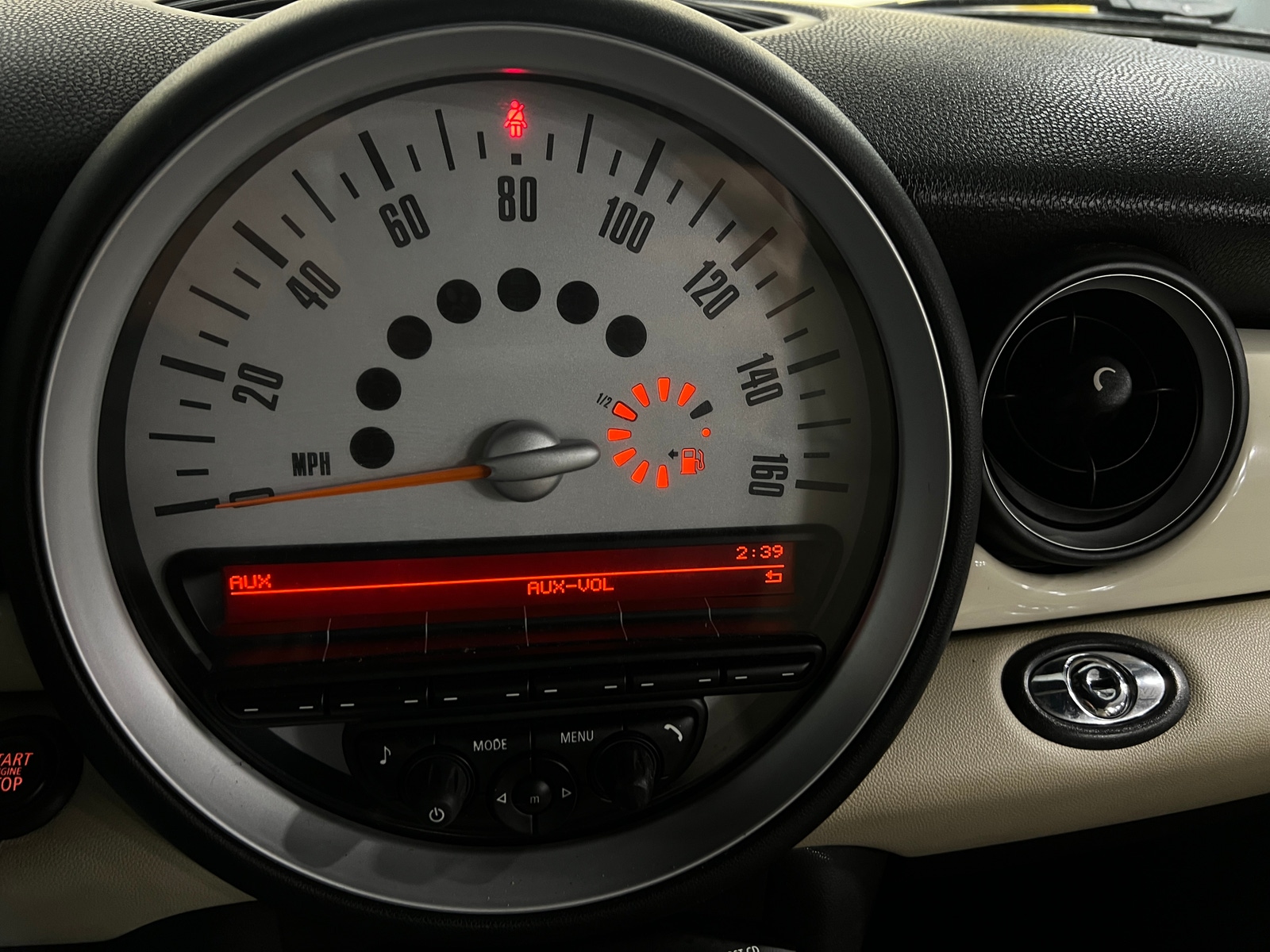 Thumbnail: 2013 MINI Cooper Convertible - 3