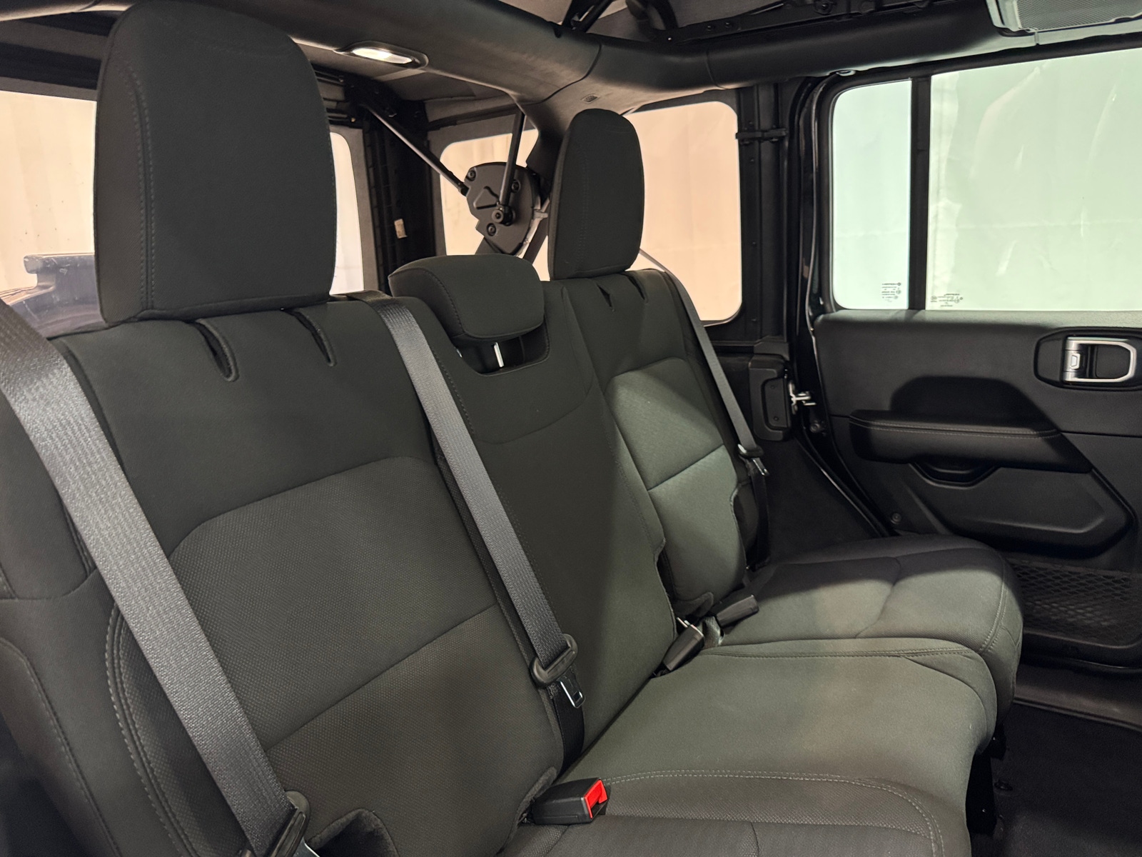 Thumbnail: 2022 Jeep Wrangler - 6