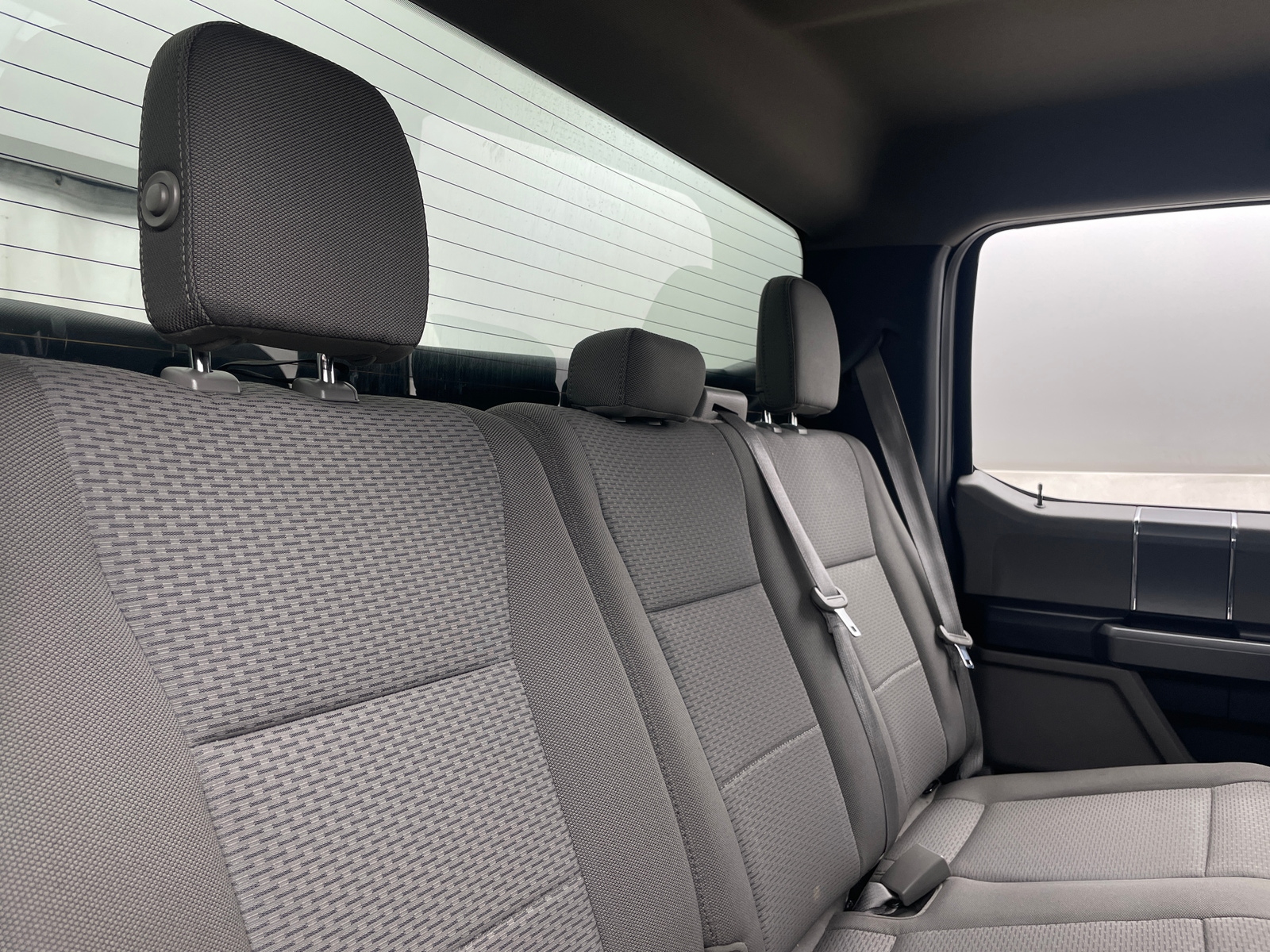 Thumbnail: 2019 Ford Econoline - 6