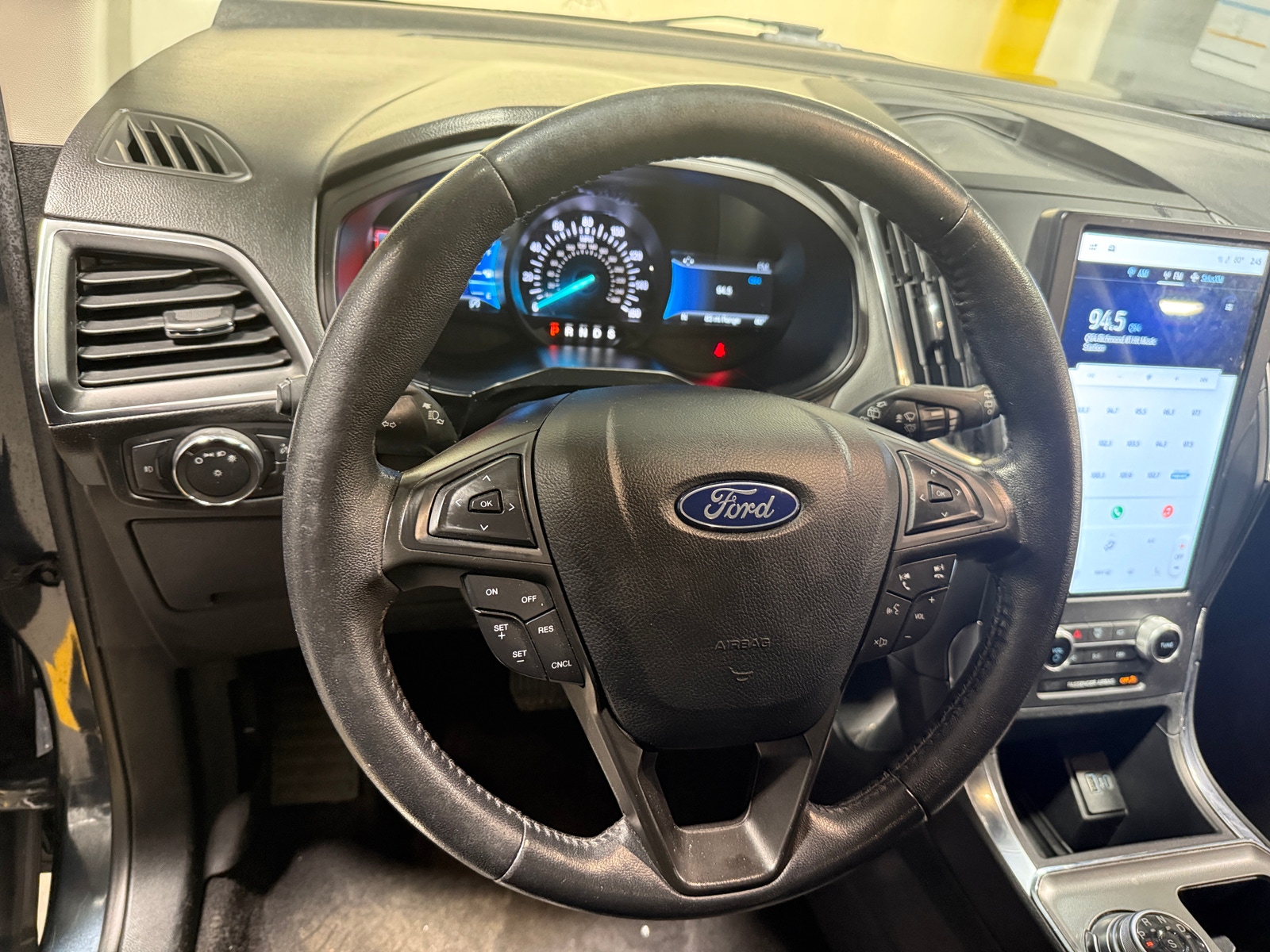 Thumbnail: 2022 Ford Edge - 4