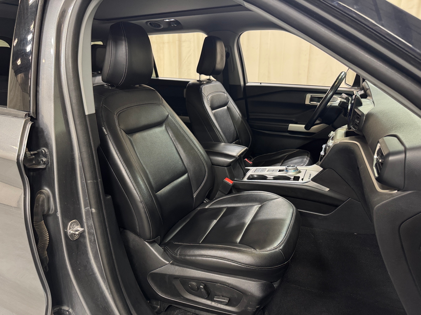 Thumbnail: 2021 Ford Explorer - 2