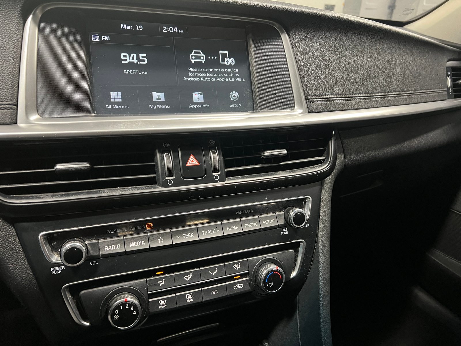 Thumbnail: 2019 Kia Optima - 4