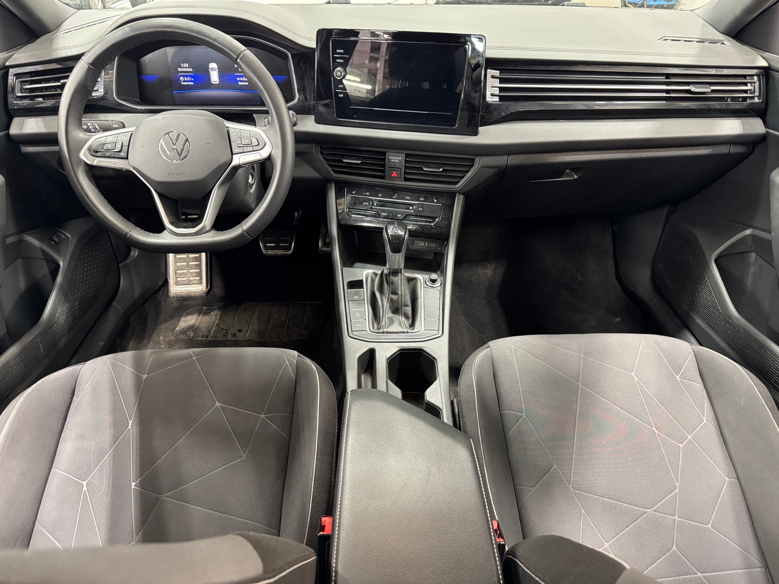 Thumbnail: 2025 Volkswagen Jetta - 3