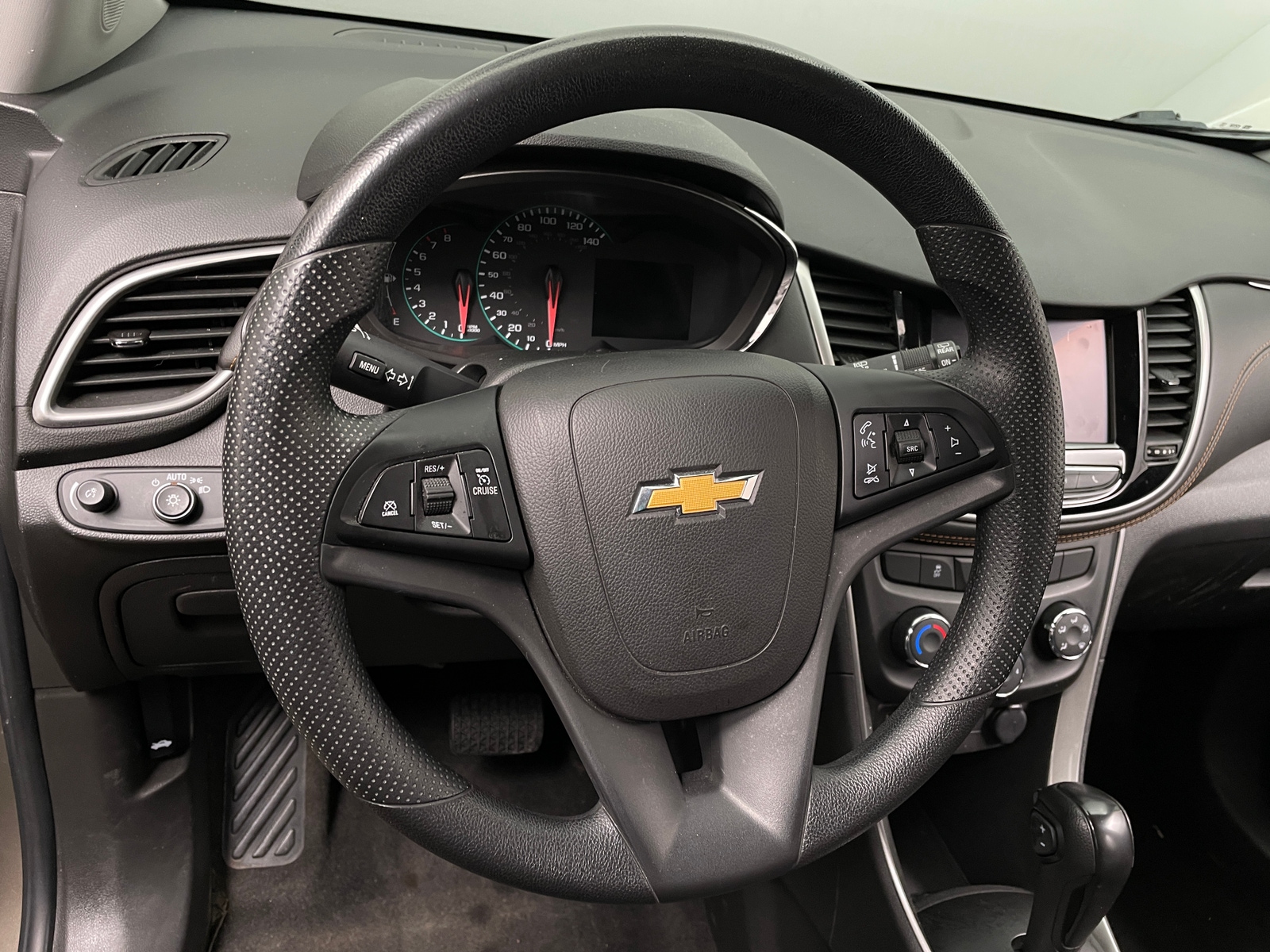 Thumbnail: 2020 Chevrolet Trax - 5