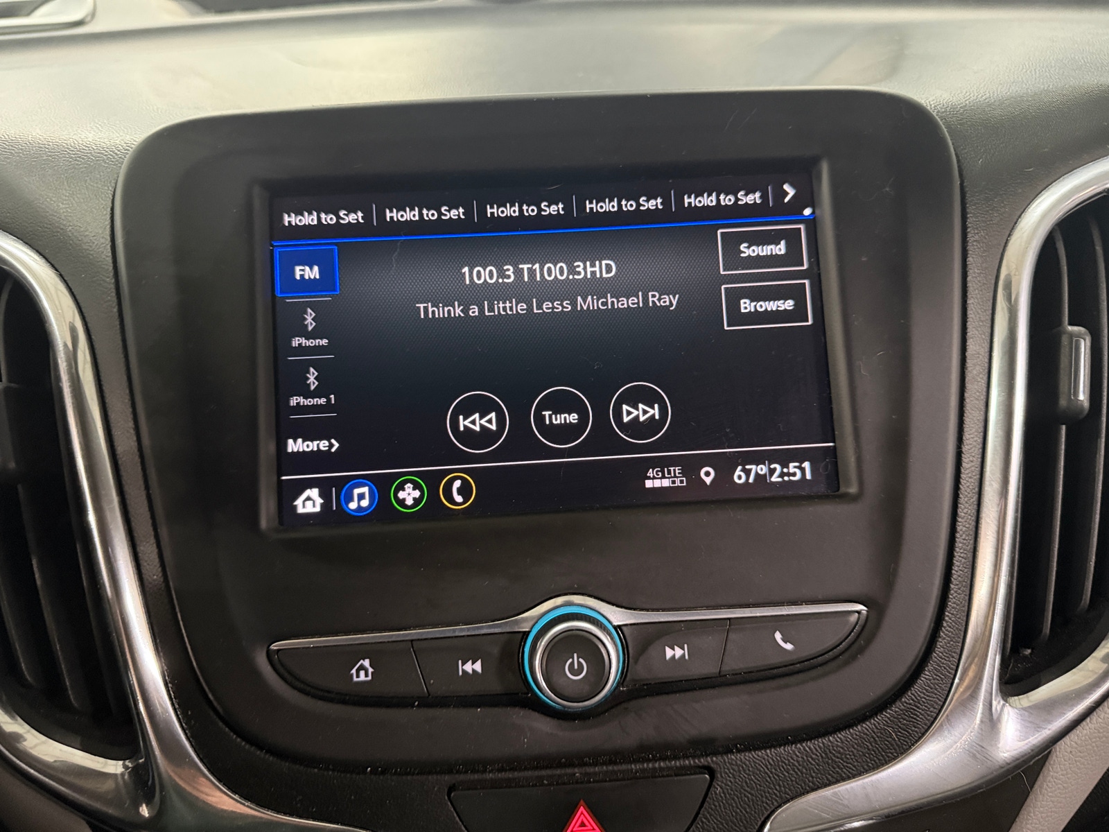 Thumbnail: 2020 Chevrolet Equinox - 4