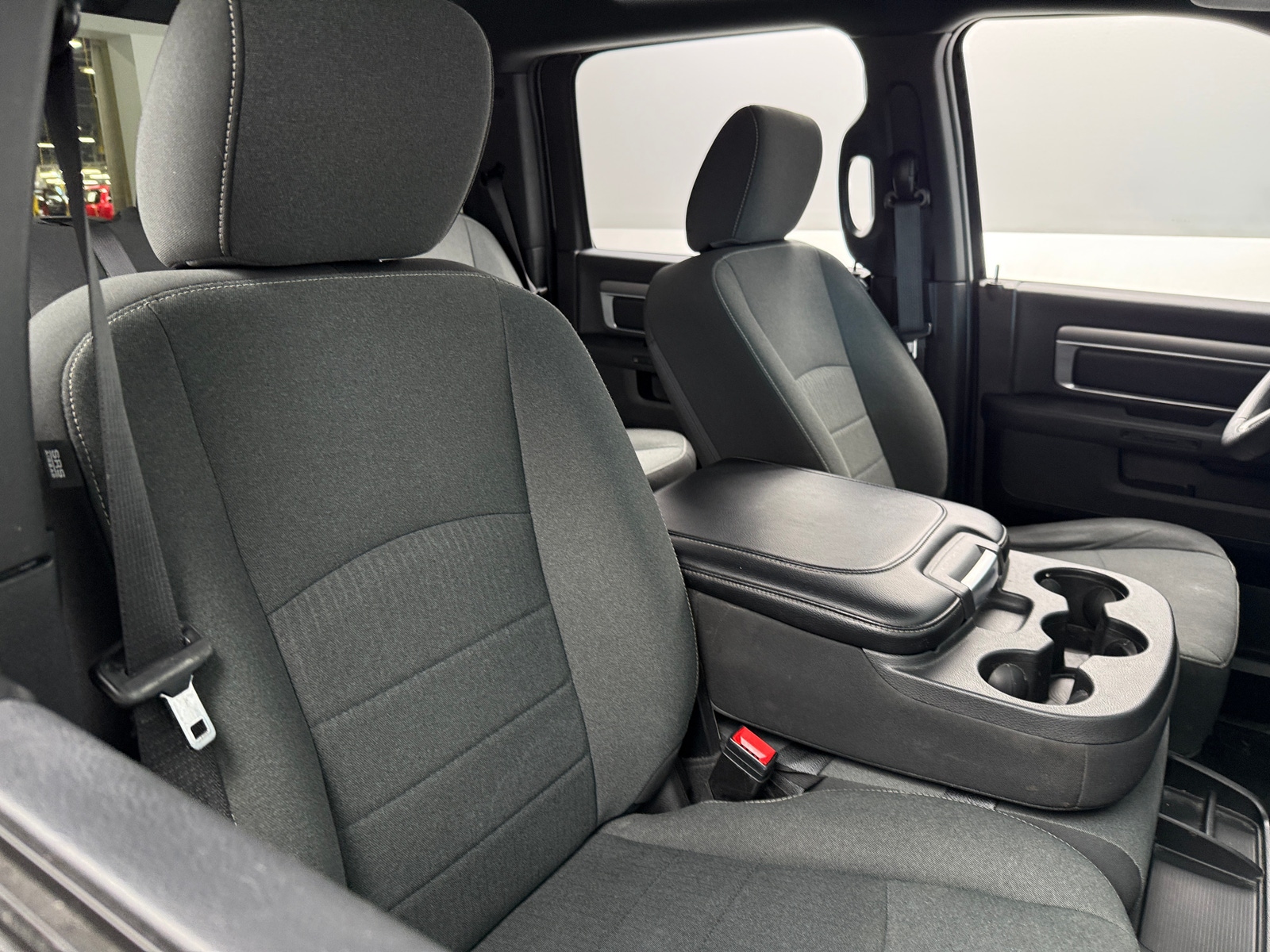 Thumbnail: 2022 RAM 1500 Classic - 2