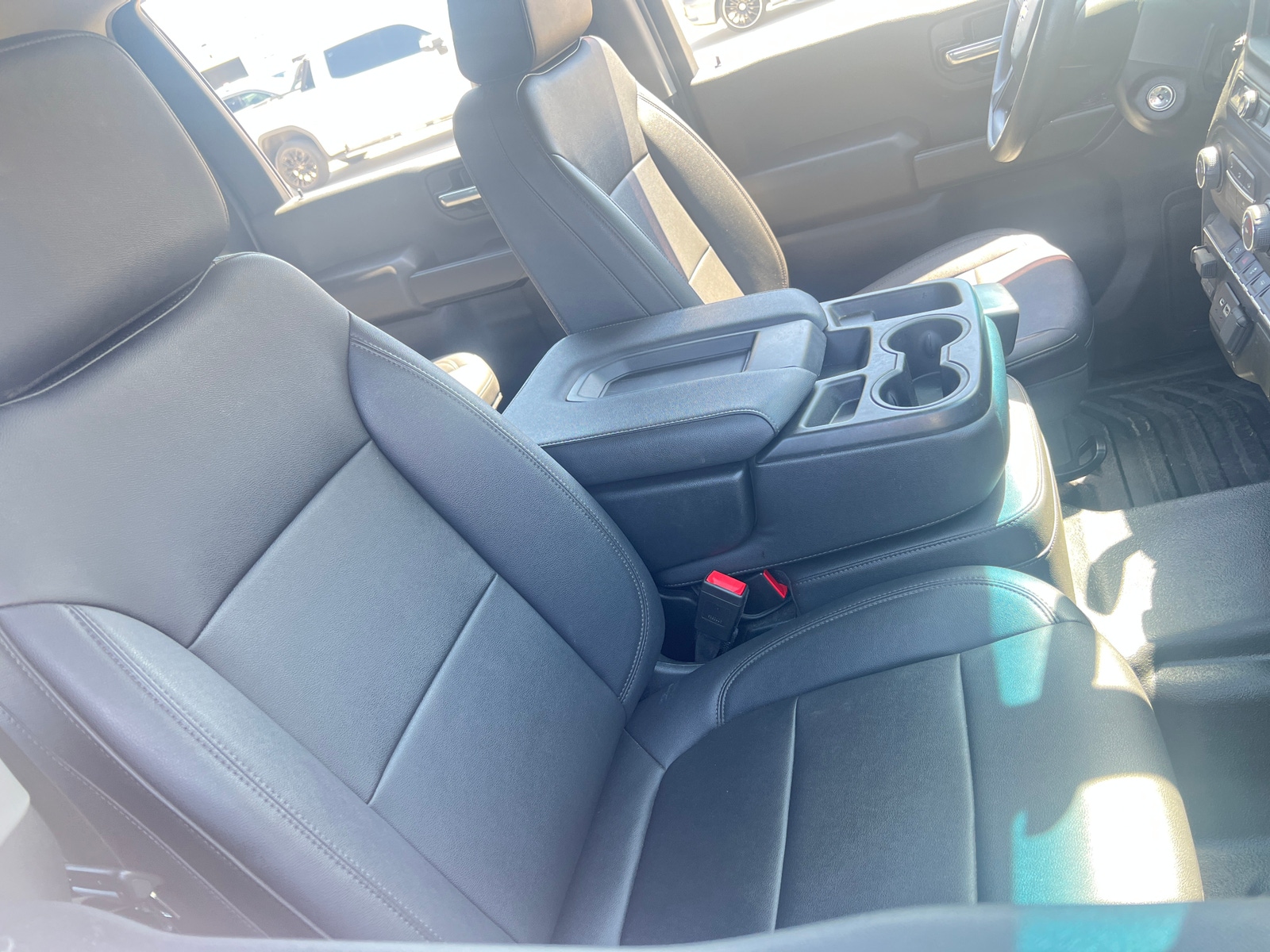 Thumbnail: 2022 Chevrolet Silverado 3500 - 2