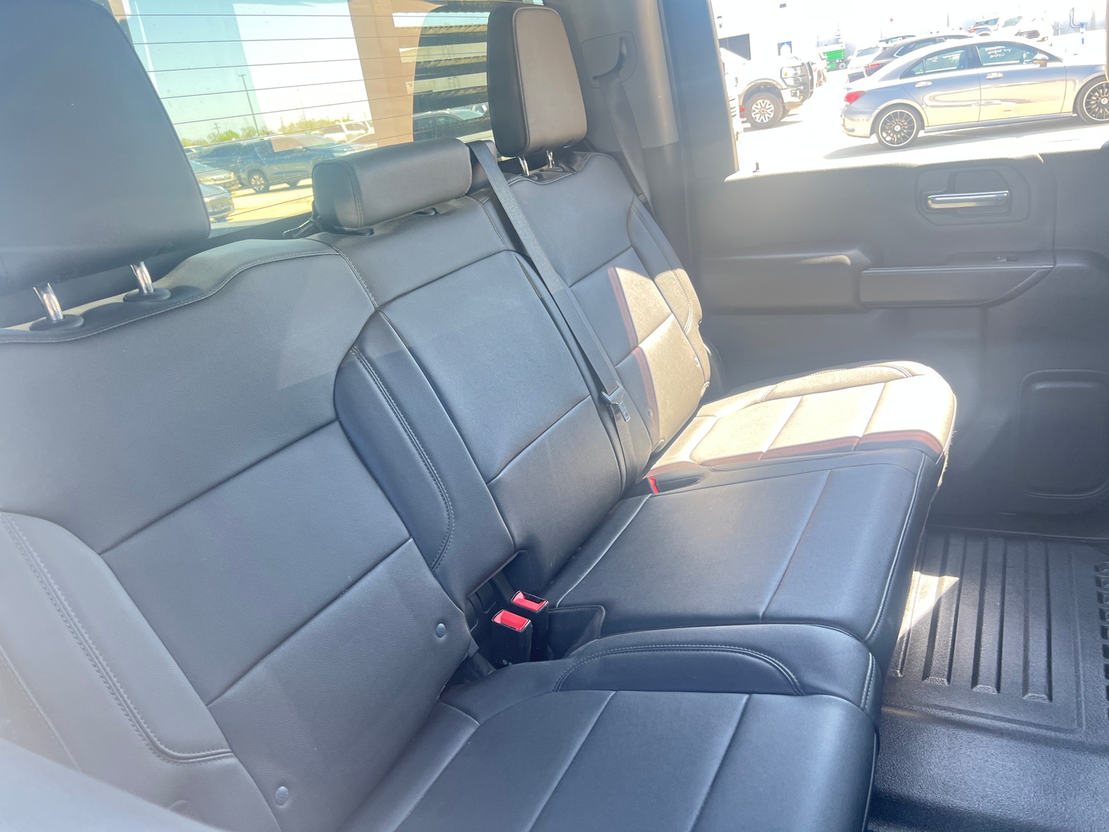 Thumbnail: 2022 Chevrolet Silverado 3500 - 6