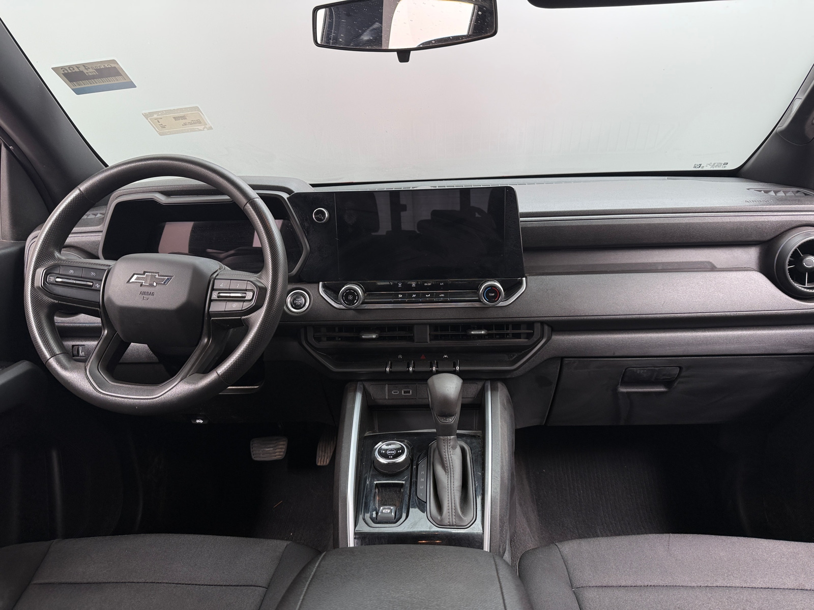 Thumbnail: 2024 Chevrolet Colorado - 3