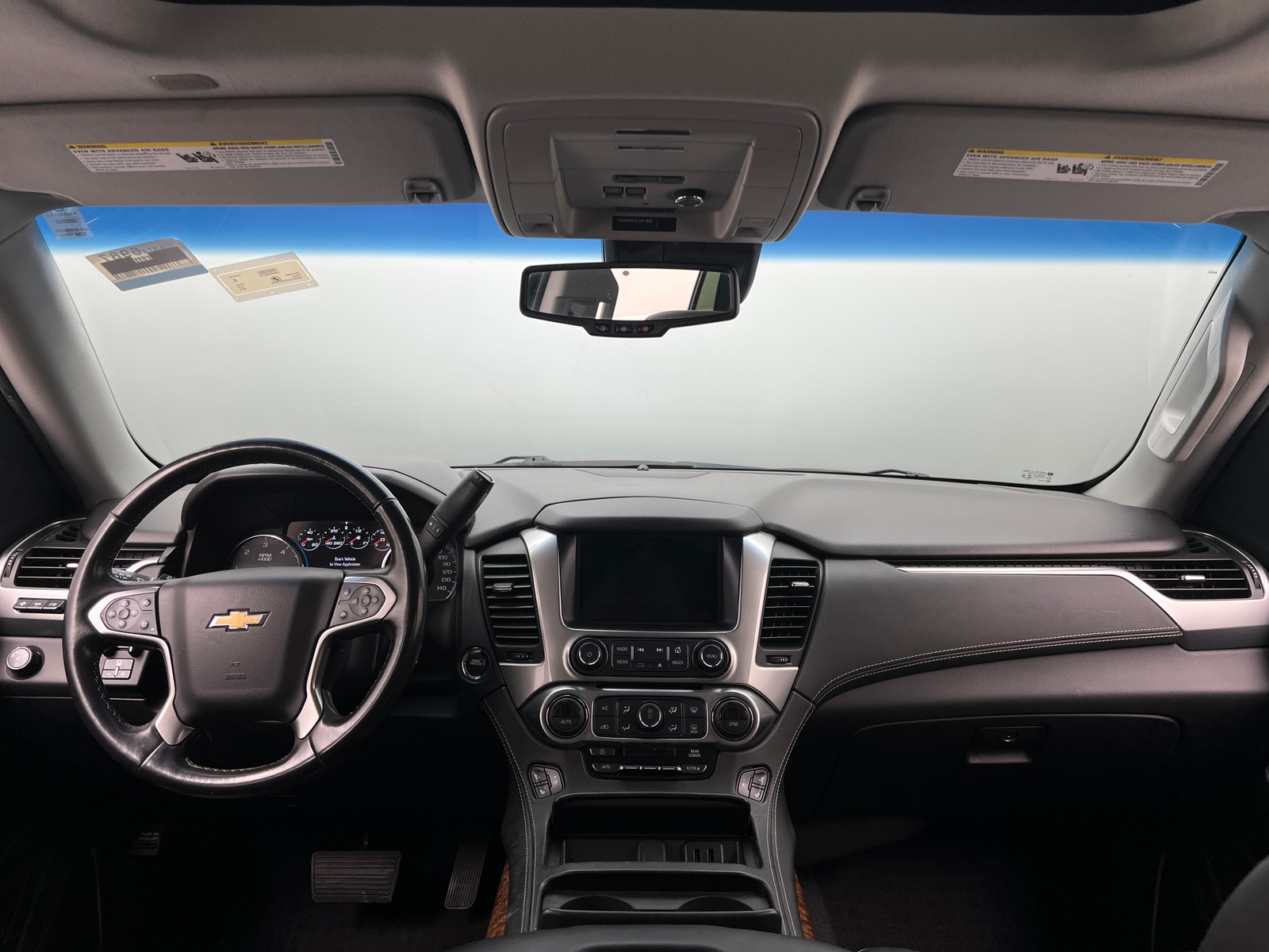 Thumbnail: 2019 Chevrolet Tahoe - 2